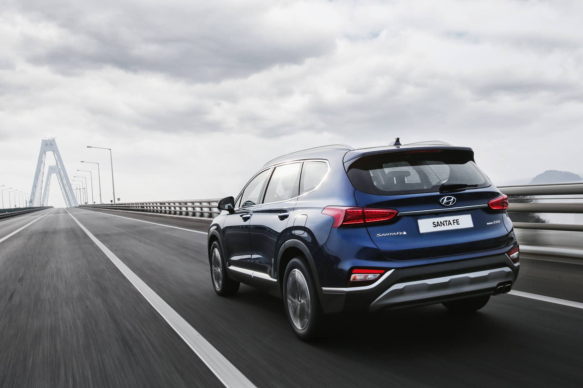 Hyundai gets rid of diesel for 2019 Santa Fe