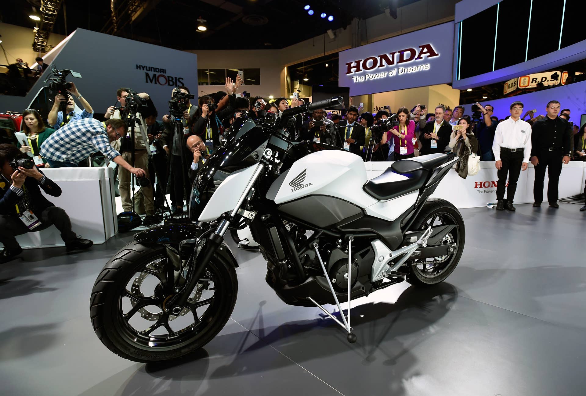 LAS VEGAS, NV - JANUARY 05: The Honda Riding Assist Motorcycle is displayed after it was unveiled at a Honda press event at CES 2017 at the Las Vegas Convention Center on January 5, 2017 in Las Vegas, Nevada. CES, the world's largest annual consumer technology trade show, runs through January 8 and features 3,800 exhibitors showing off their latest products and services to more than 165,000 attendees. (Photo by David Becker/Getty Images)