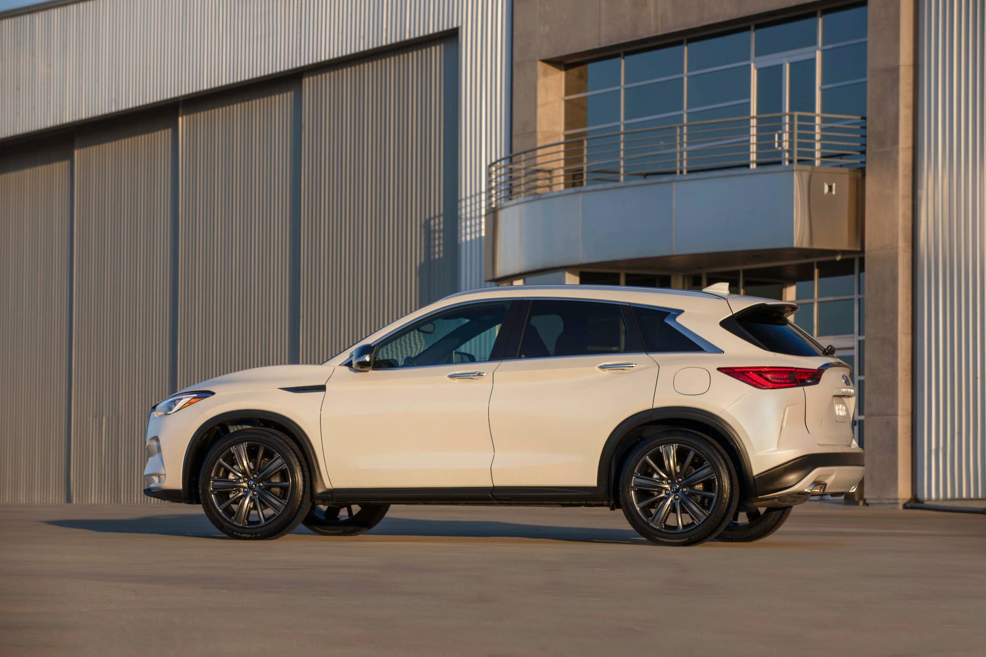 EDITION 30 models include specially trimmed versions of its line of luxury vehicles, featuring unique exterior design treatments and some of the world’s first driver assistance technologies that INFINITI has brought to market.