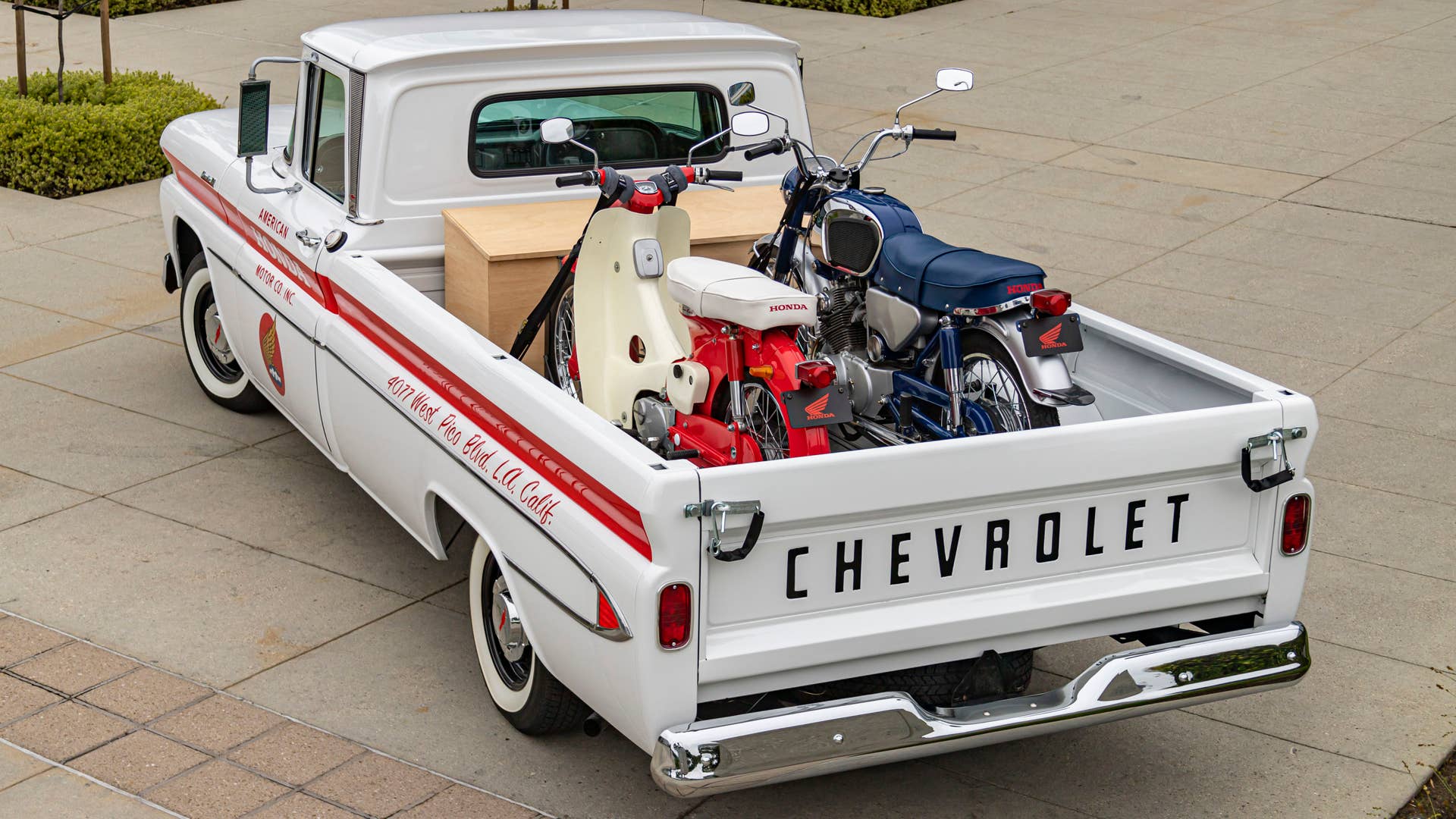 1961 Chevy Apache 10