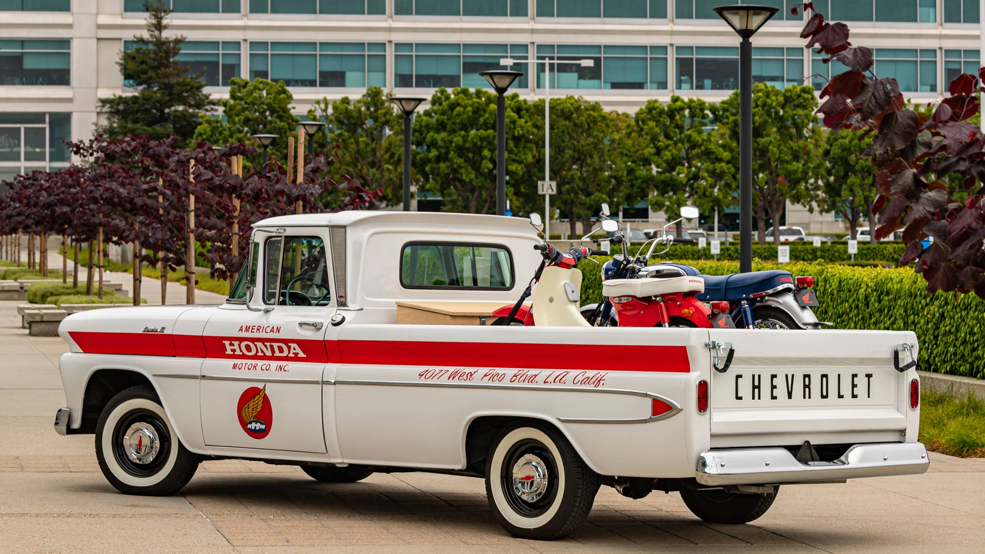 1961 Chevy Apache 10