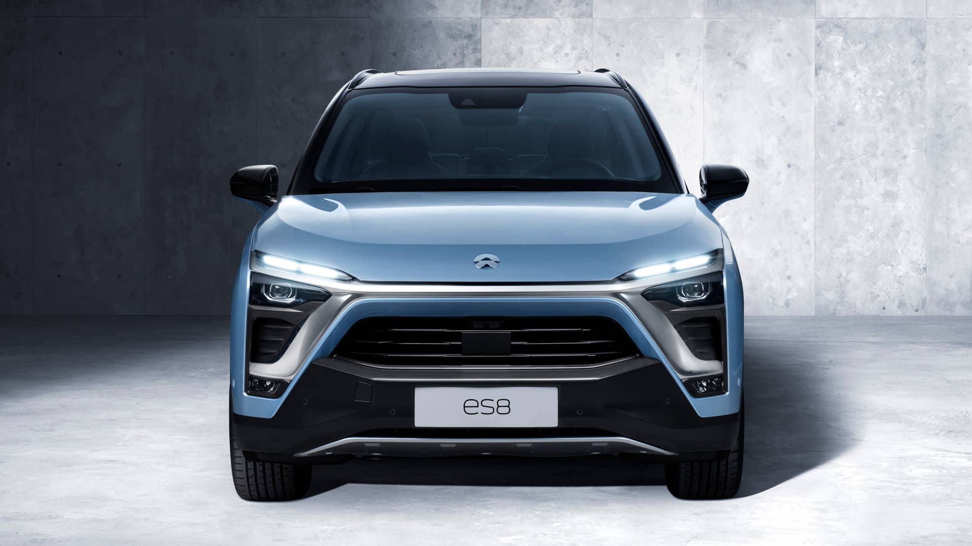 NIO ES8