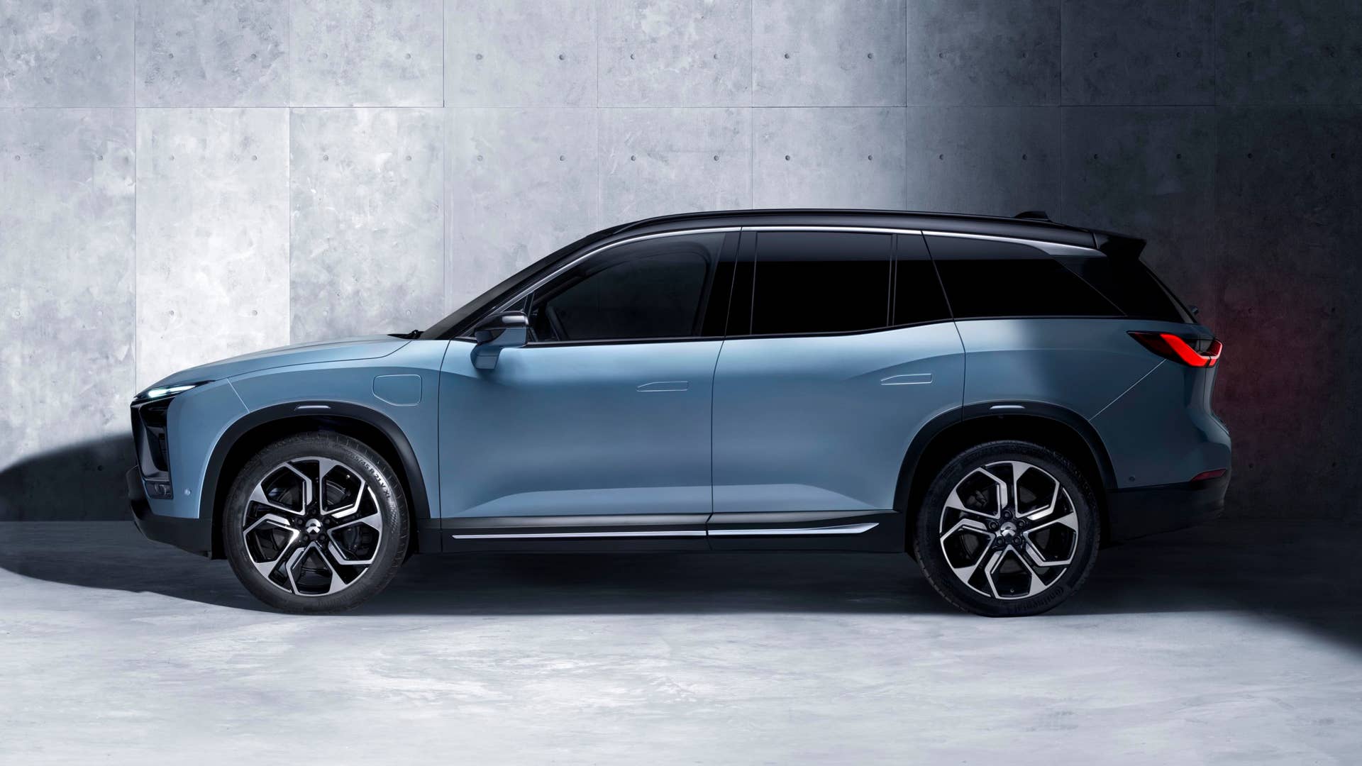 NIO ES8