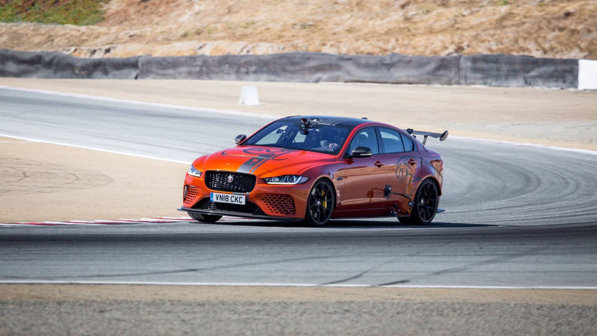 2019 Jaguar XE SV Project 8