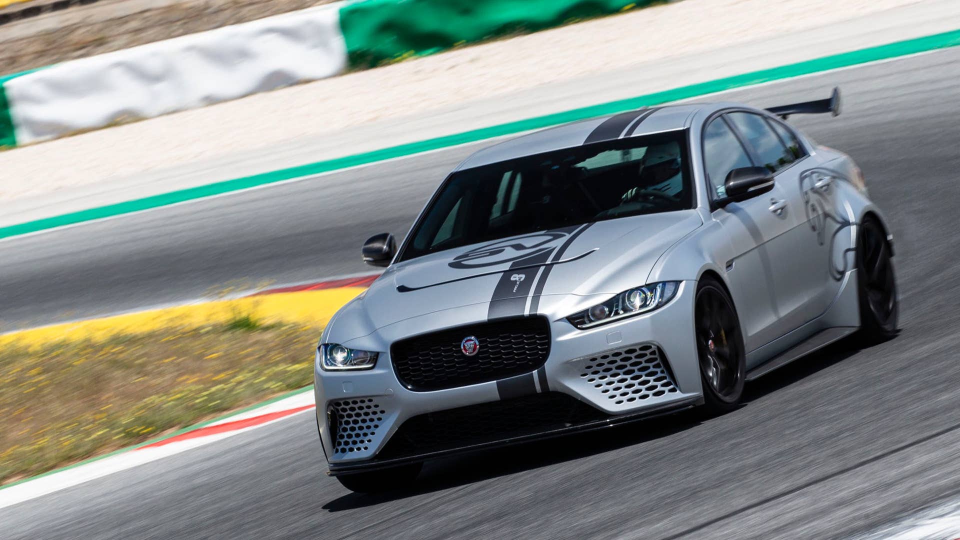 2019 Jaguar XE SV Project 8