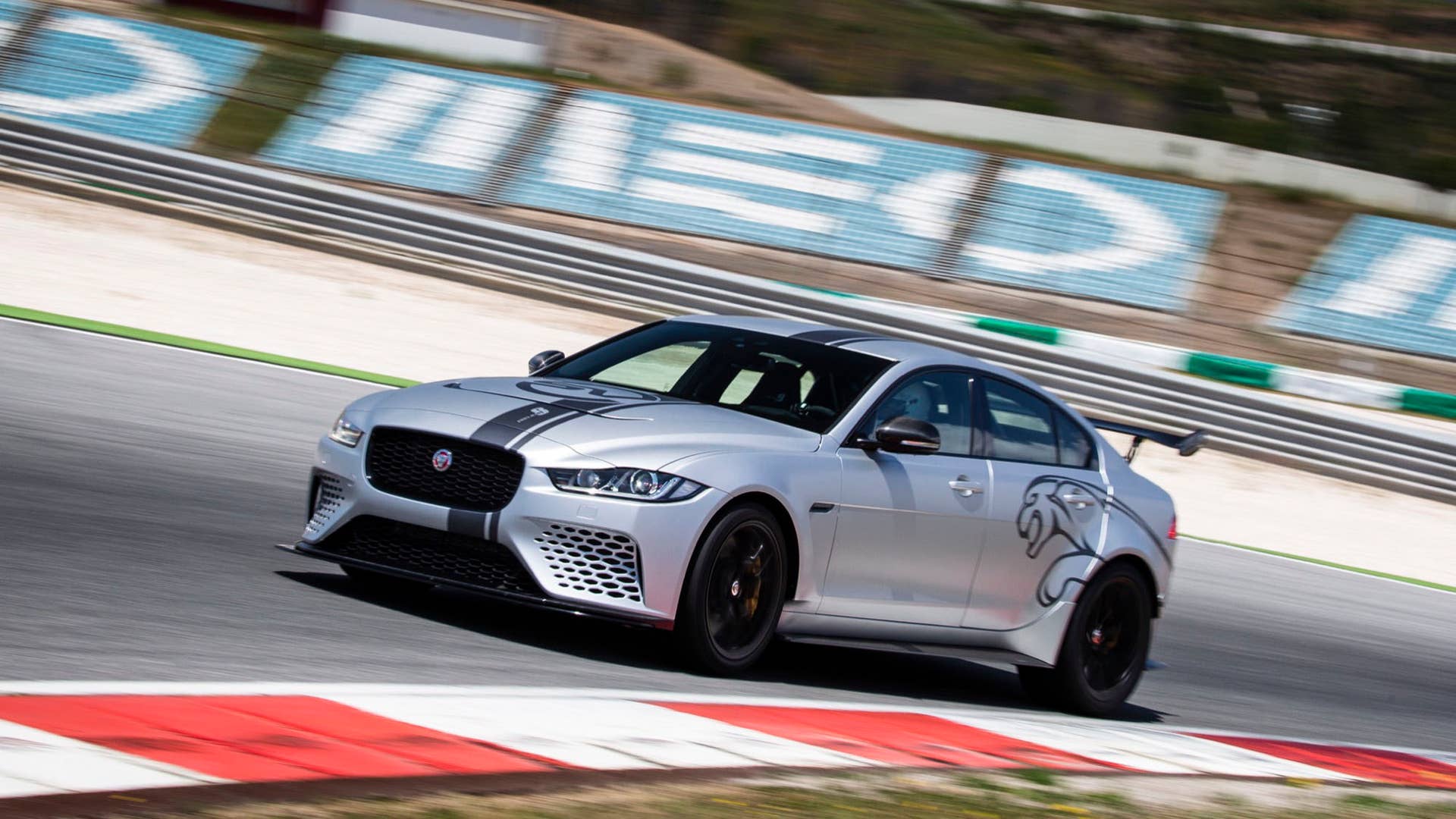 2019 Jaguar XE SV Project 8