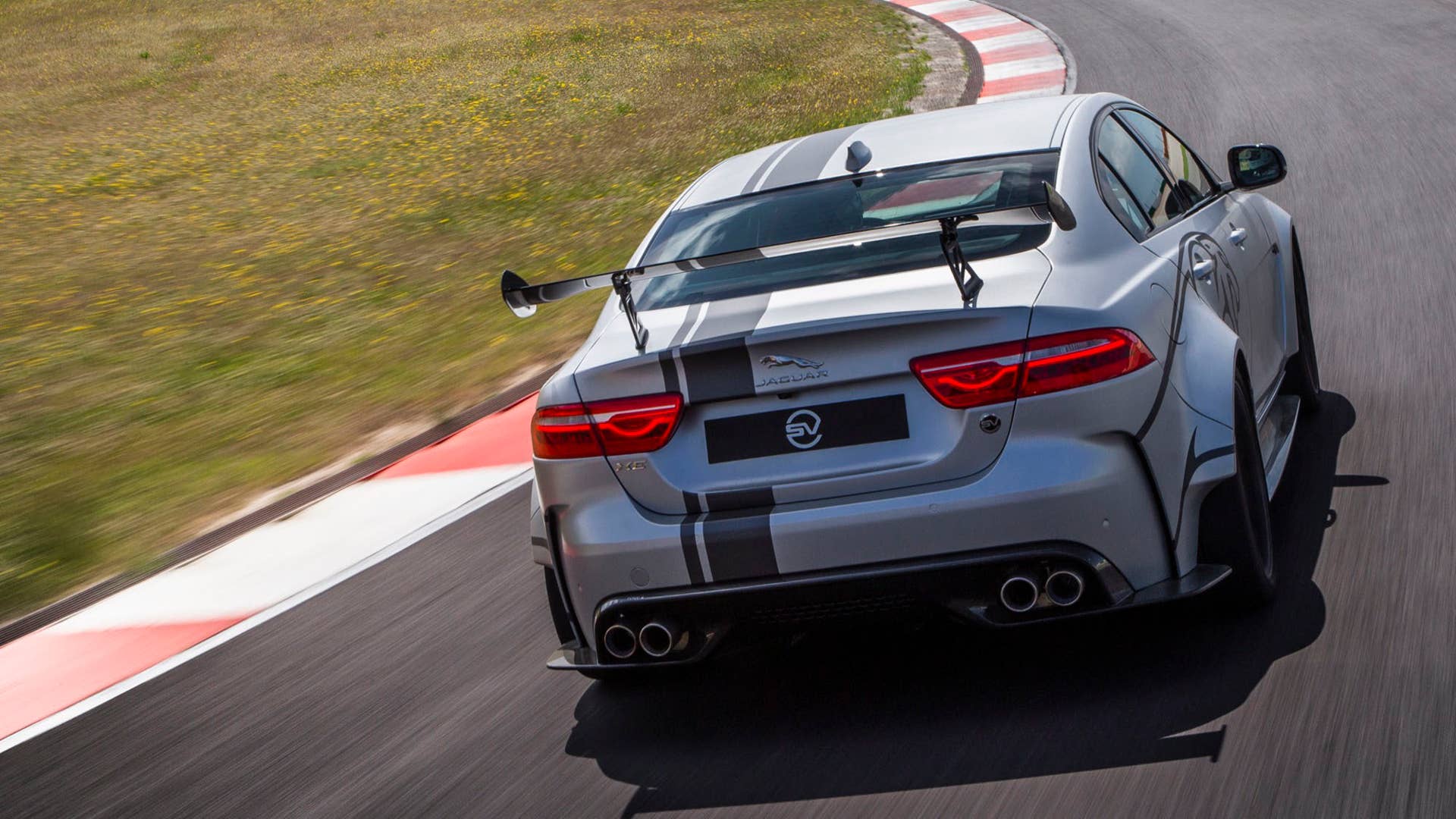 2019 Jaguar XE SV Project 8