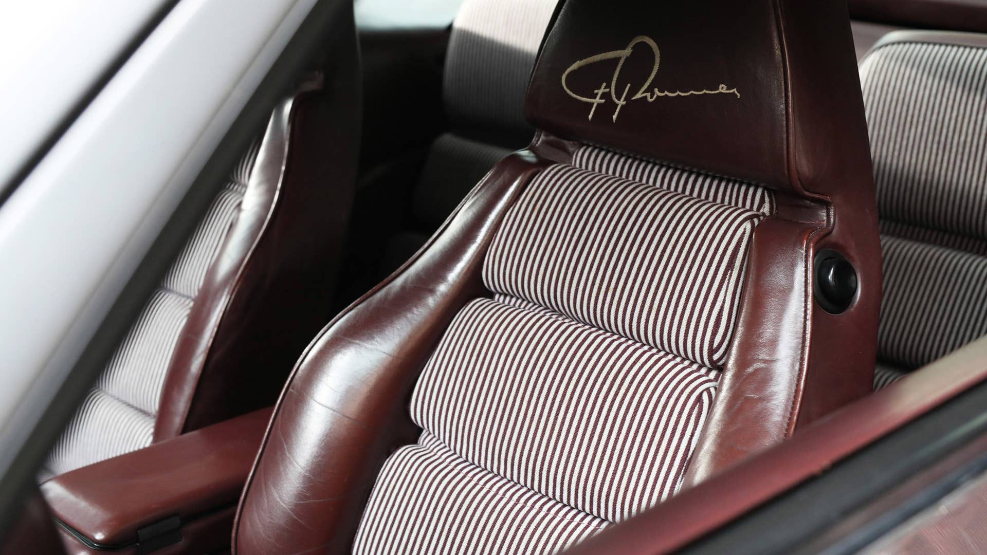 Porsche Seat Design