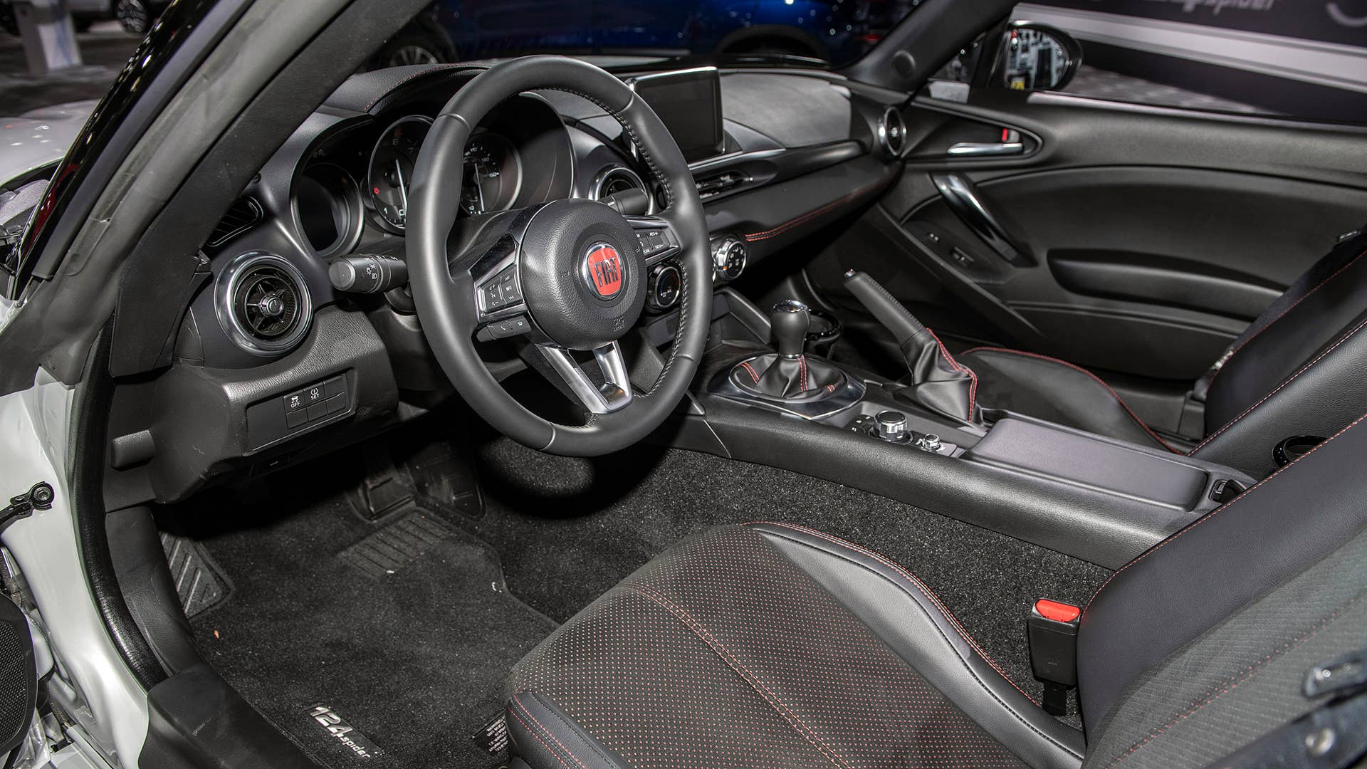 2019 Fiat 124 Spider Urbana Edition