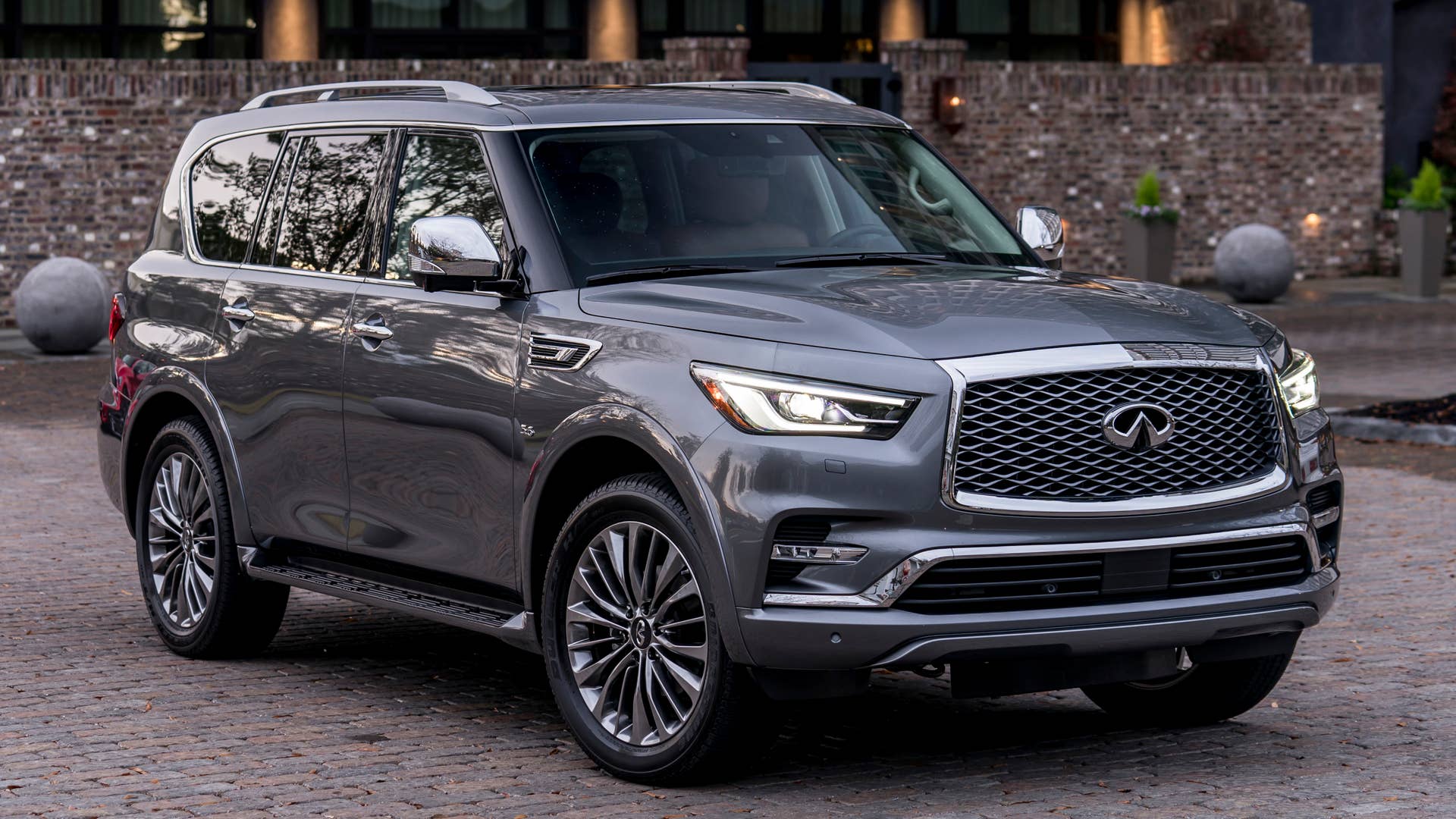 2018 Infiniti QX80