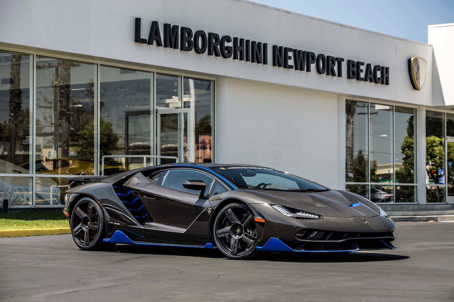 Lamborghini Centenario front