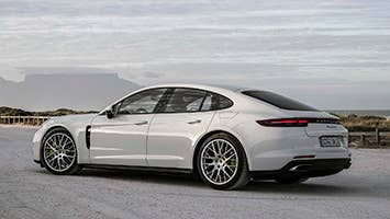 2018 Porsche Panamera 4 E-Hybrid