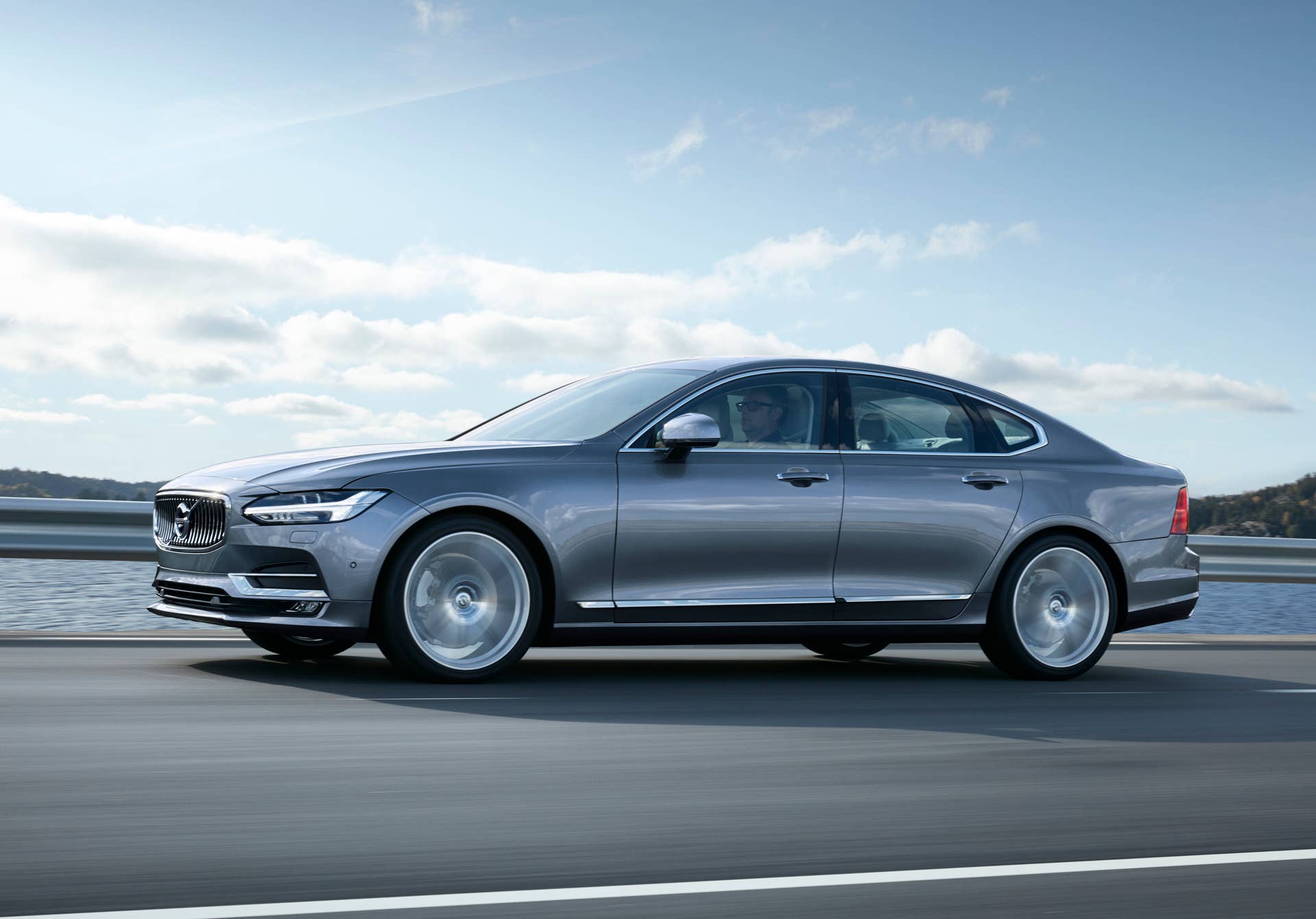 2017 Volvo S90 moving front 3/4