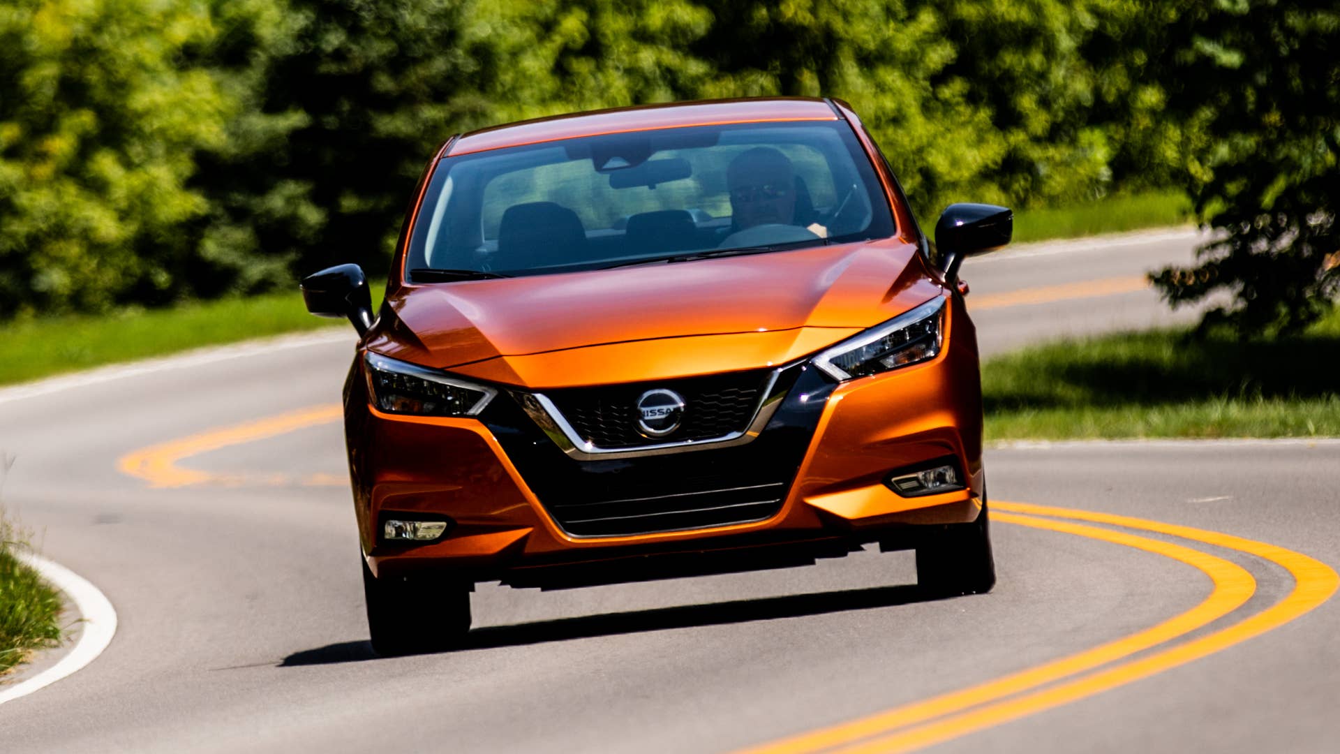 2020 Nissan Versa SR