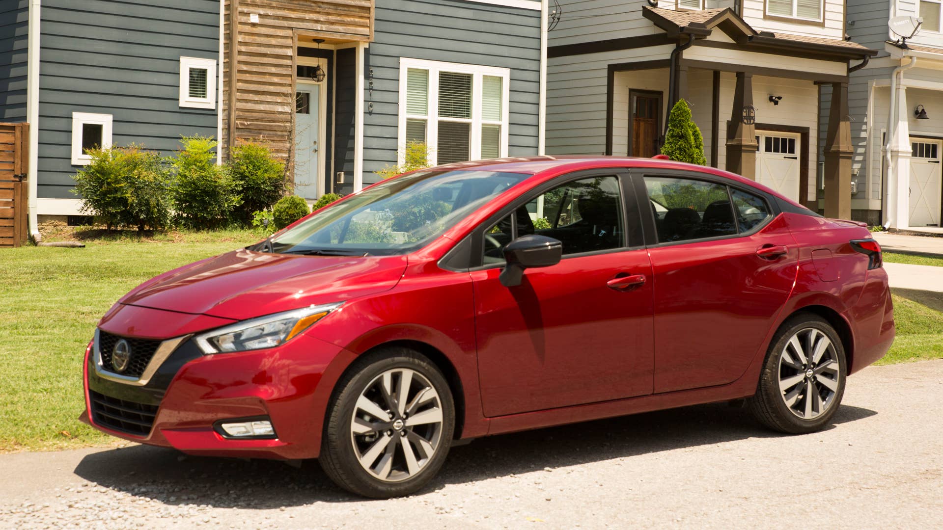 2020 Nissan Versa SR