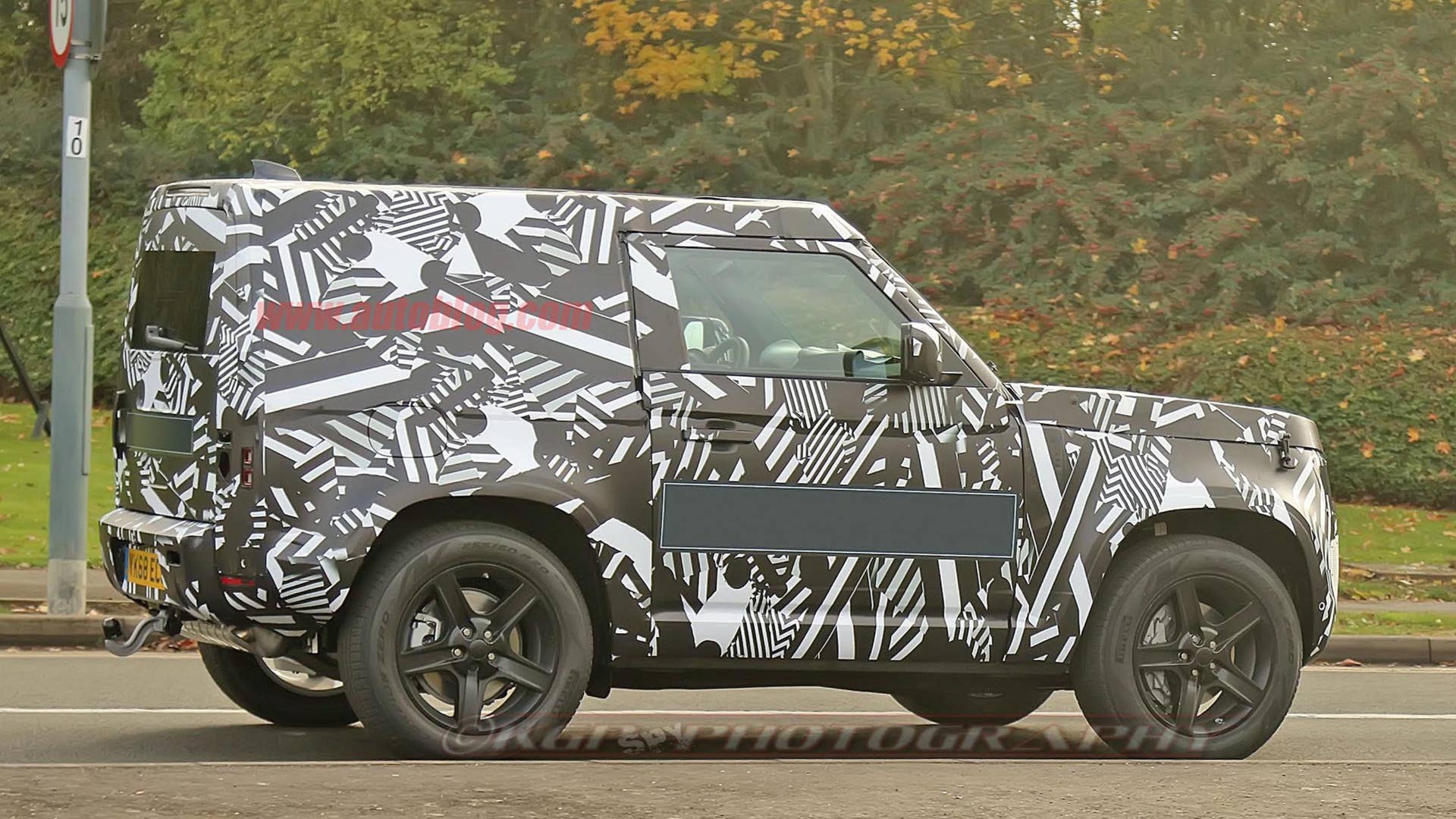 Land Rover Defender