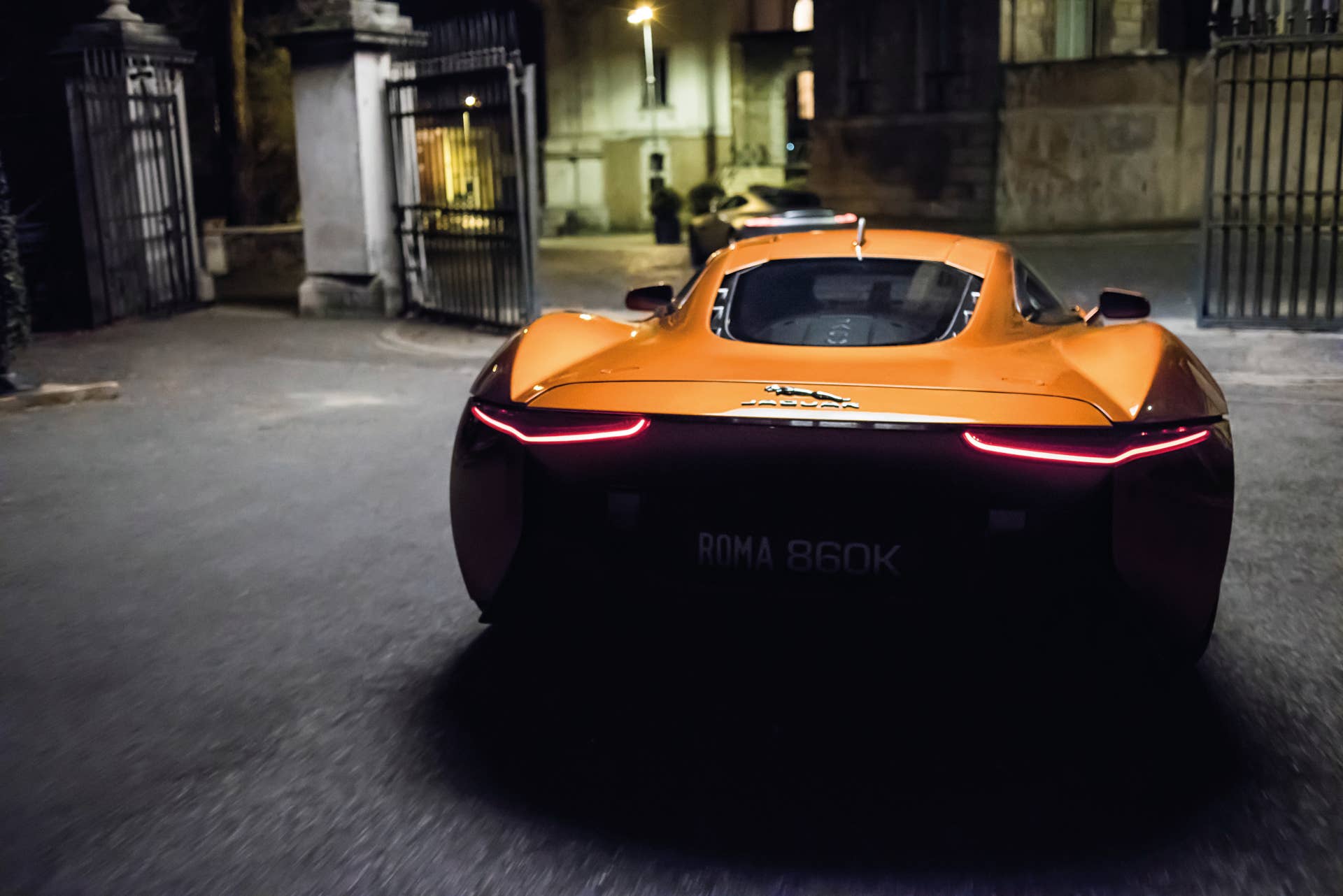 spectre jaguar bond james 007 rome spectre movie