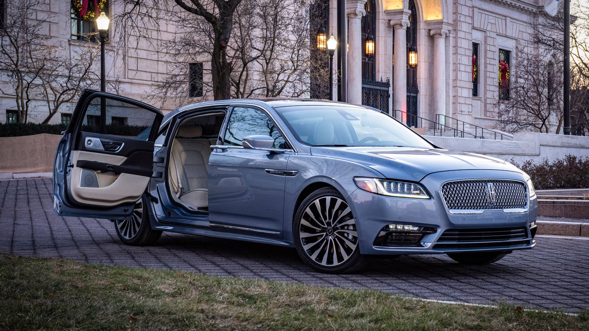 2019 Lincoln Continental Coach Door Edition