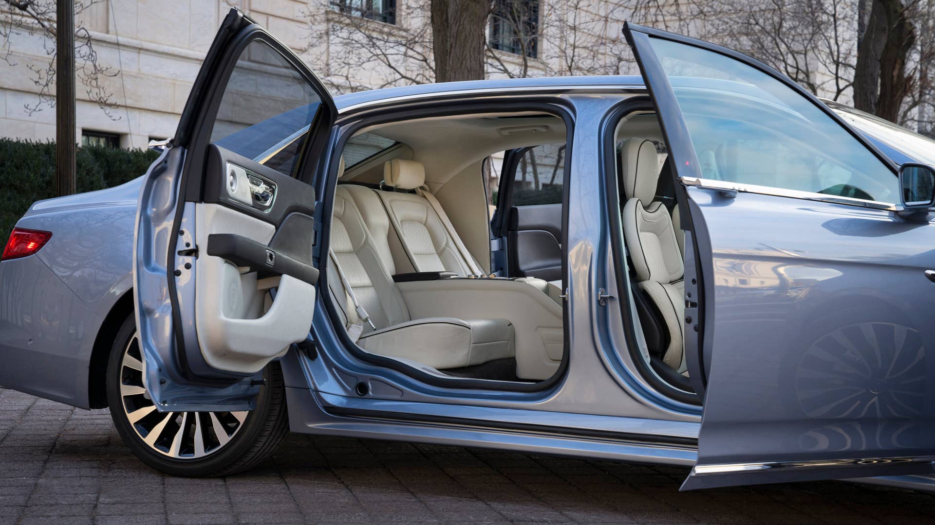 2019 Lincoln Continental Coach Door Edition