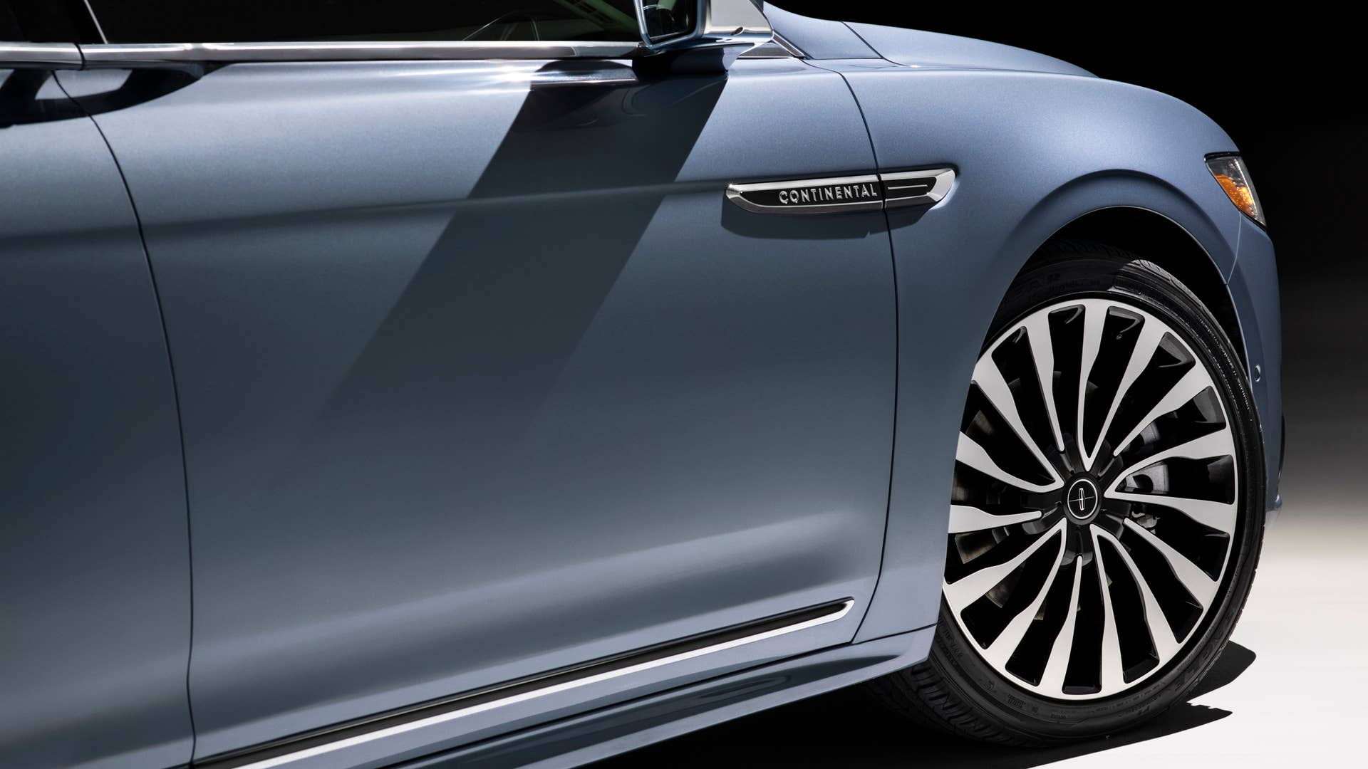 2019 Lincoln Continental Coach Door Edition