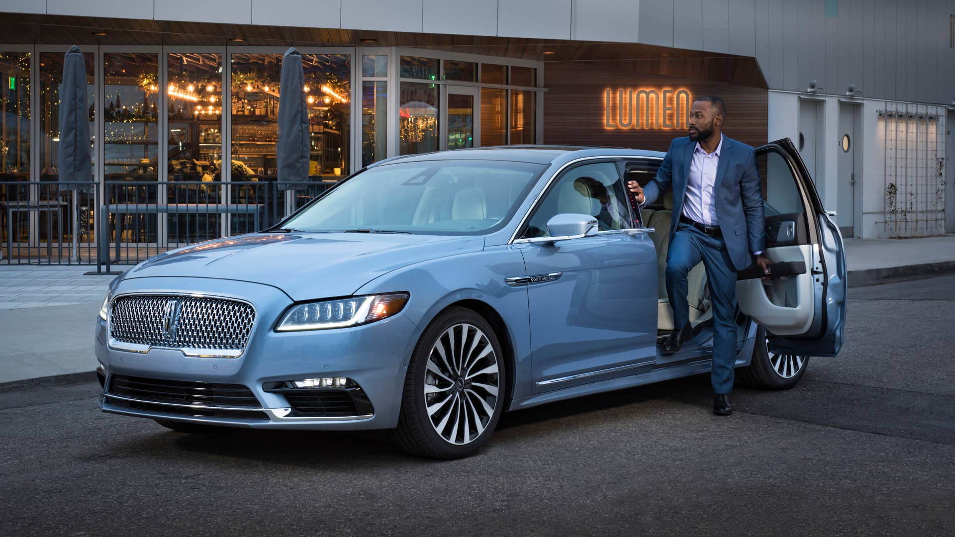 2019 Lincoln Continental Coach Door Edition