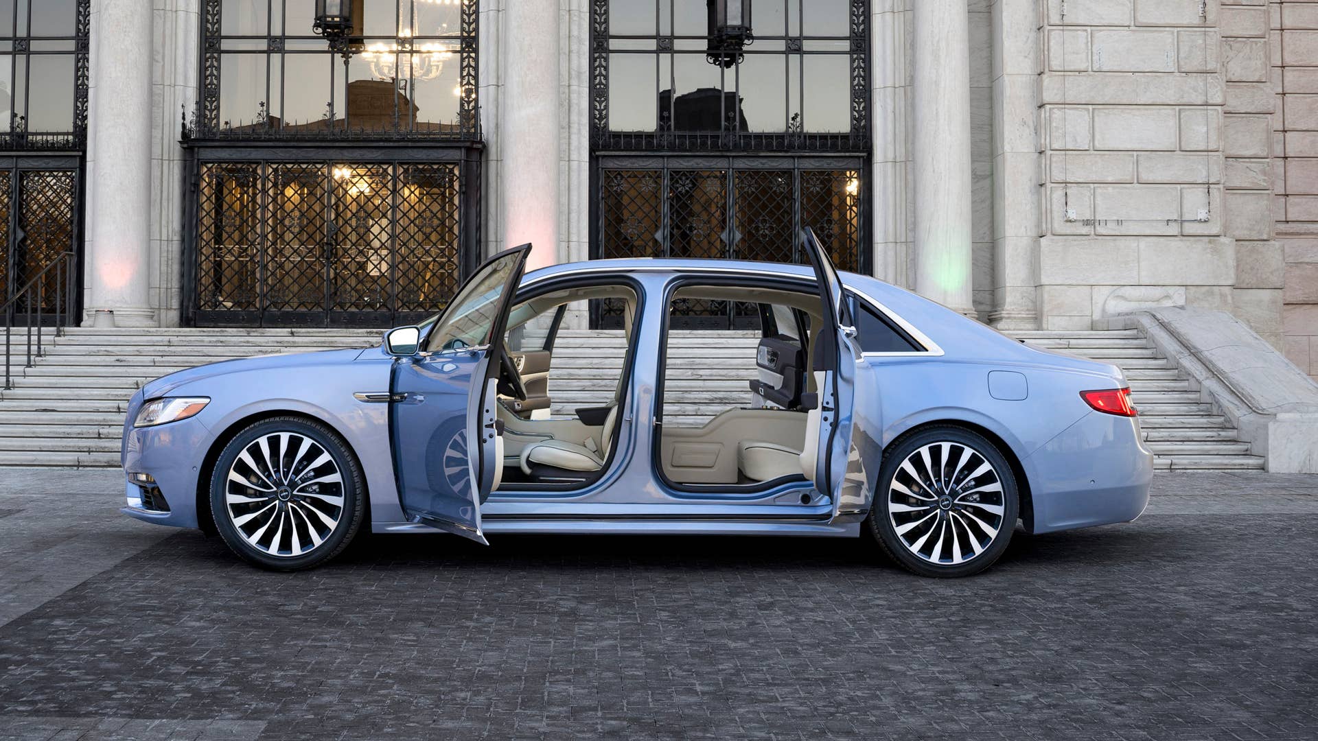 2019 Lincoln Continental Coach Door Edition