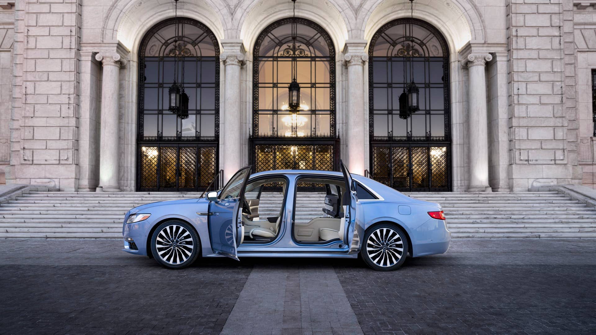 2019 Lincoln Continental Coach Door Edition