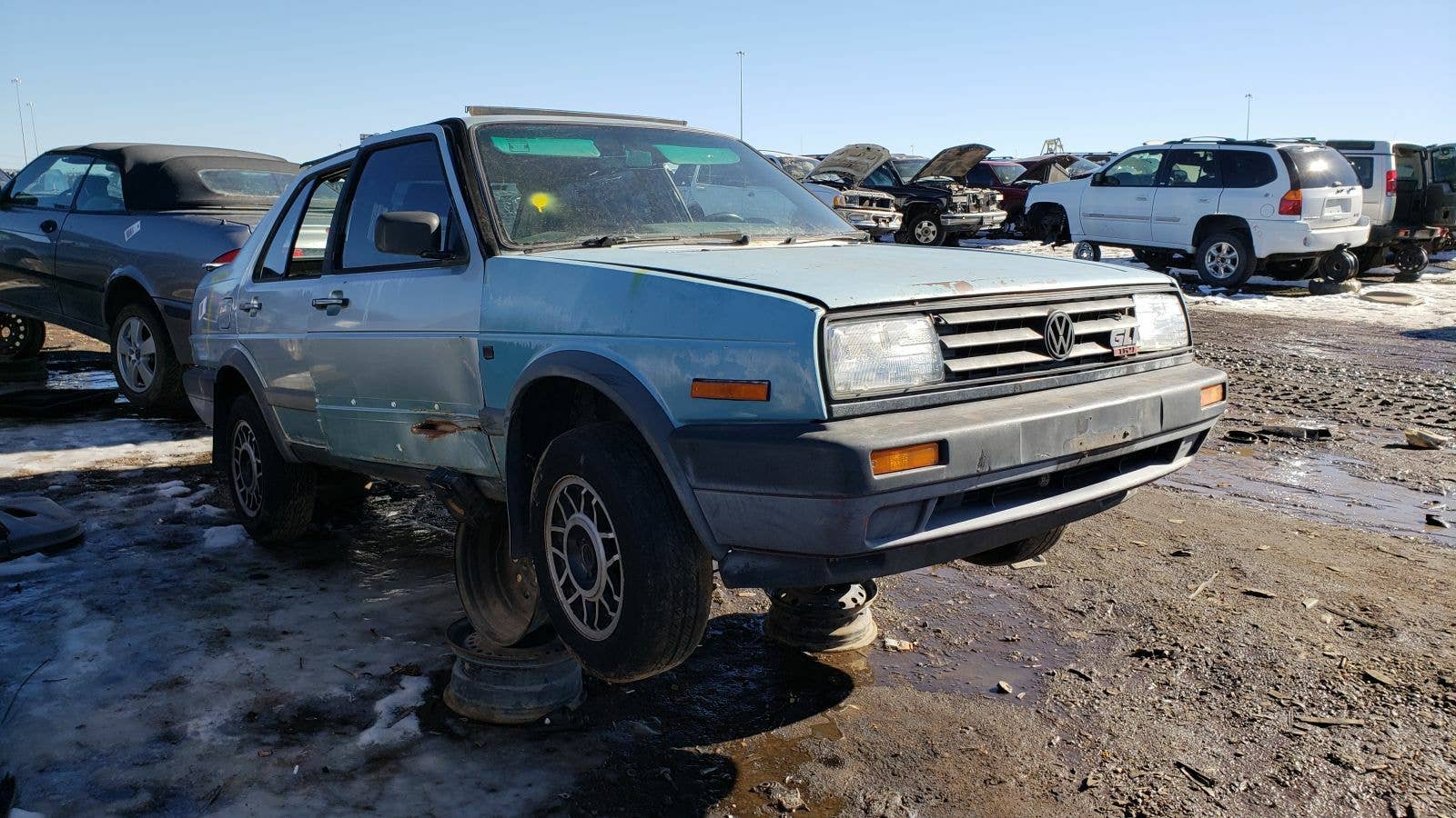 Junked 1990 Volkswagen Jetta GLI