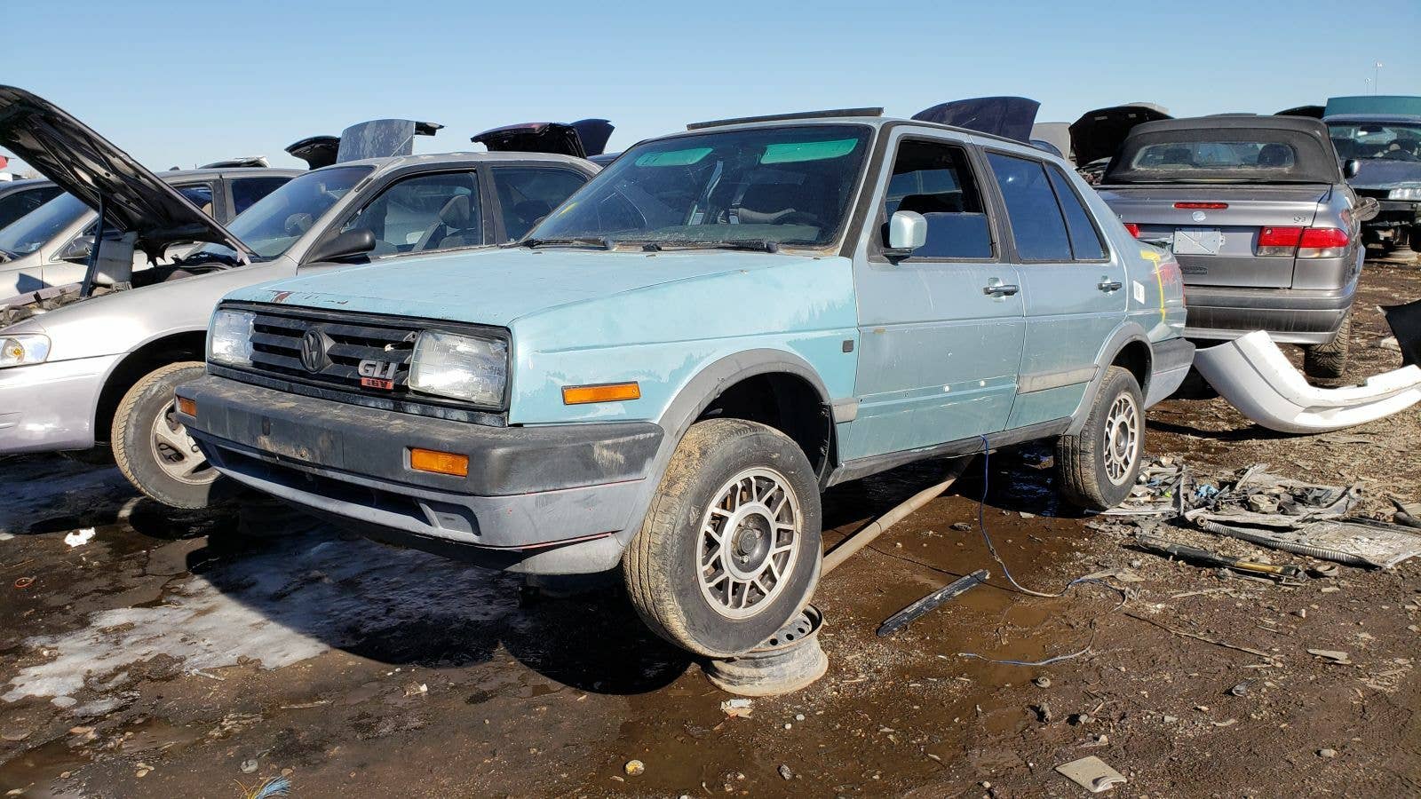 Junked 1990 Volkswagen Jetta GLI