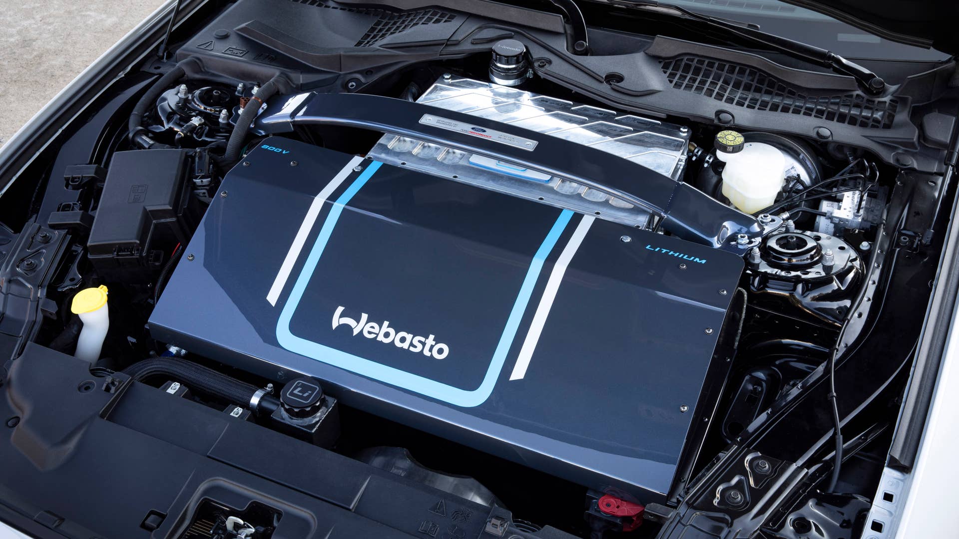 Ford and Webasto today reveal Mustang Lithium, an ultra-high-performance battery-electric Mustang fastback prototype. With more than 1,000 ft.-lbs. of torque and more than 900 horsepower instantaneously available, this Mustang amps muscle car performance to a new level and helps gauge the level of interest the next wave of performance customers have in lightning-quick performance that only fully electric powertrains can deliver.