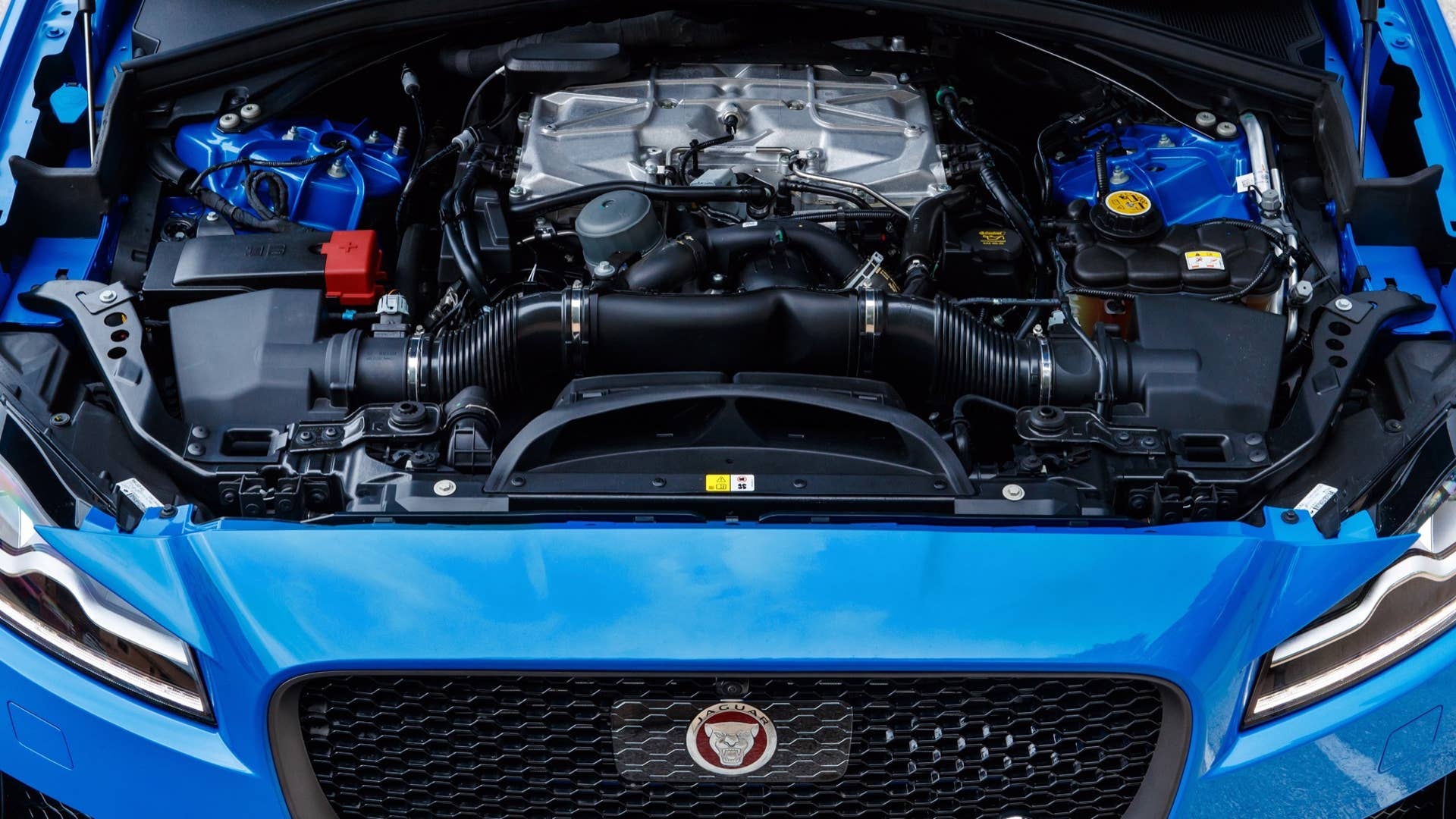 2019 Jaguar F-Pace SVR