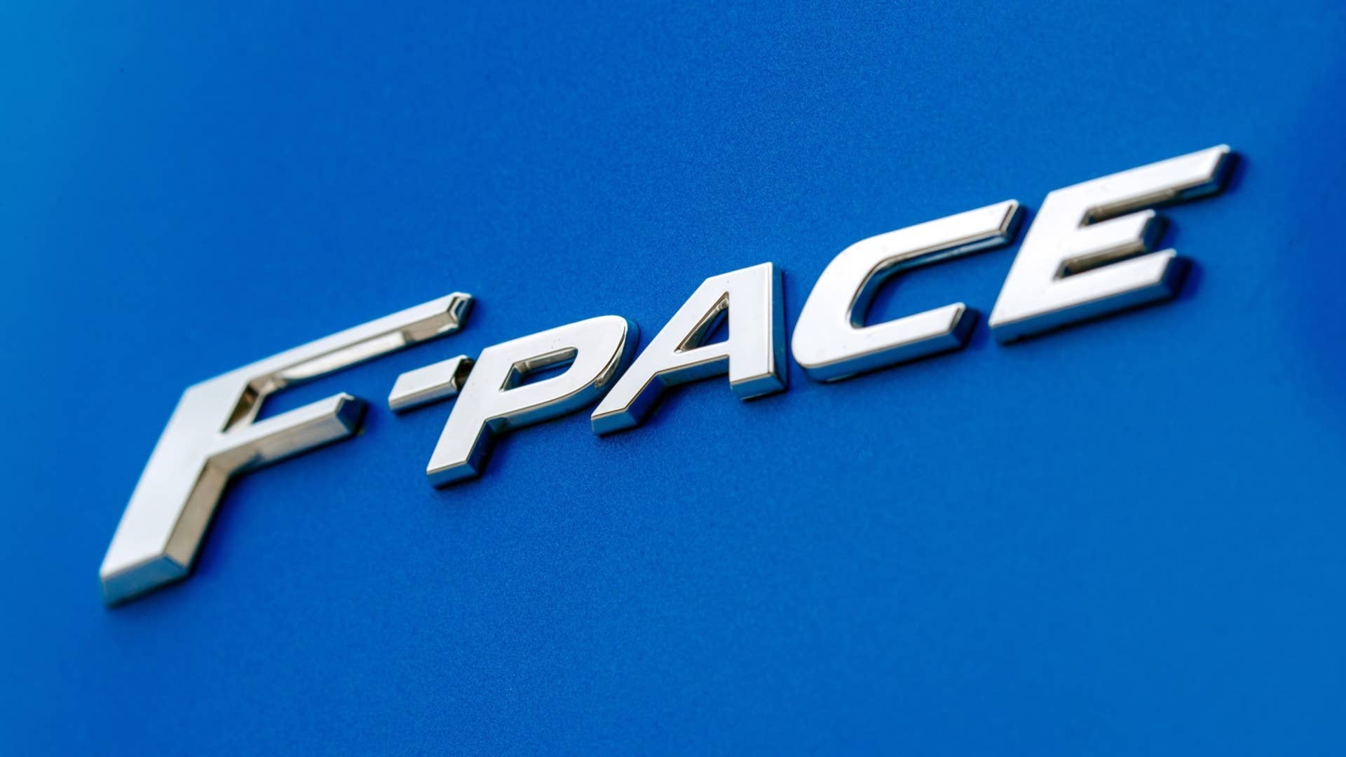 2019 Jaguar F-Pace SVR