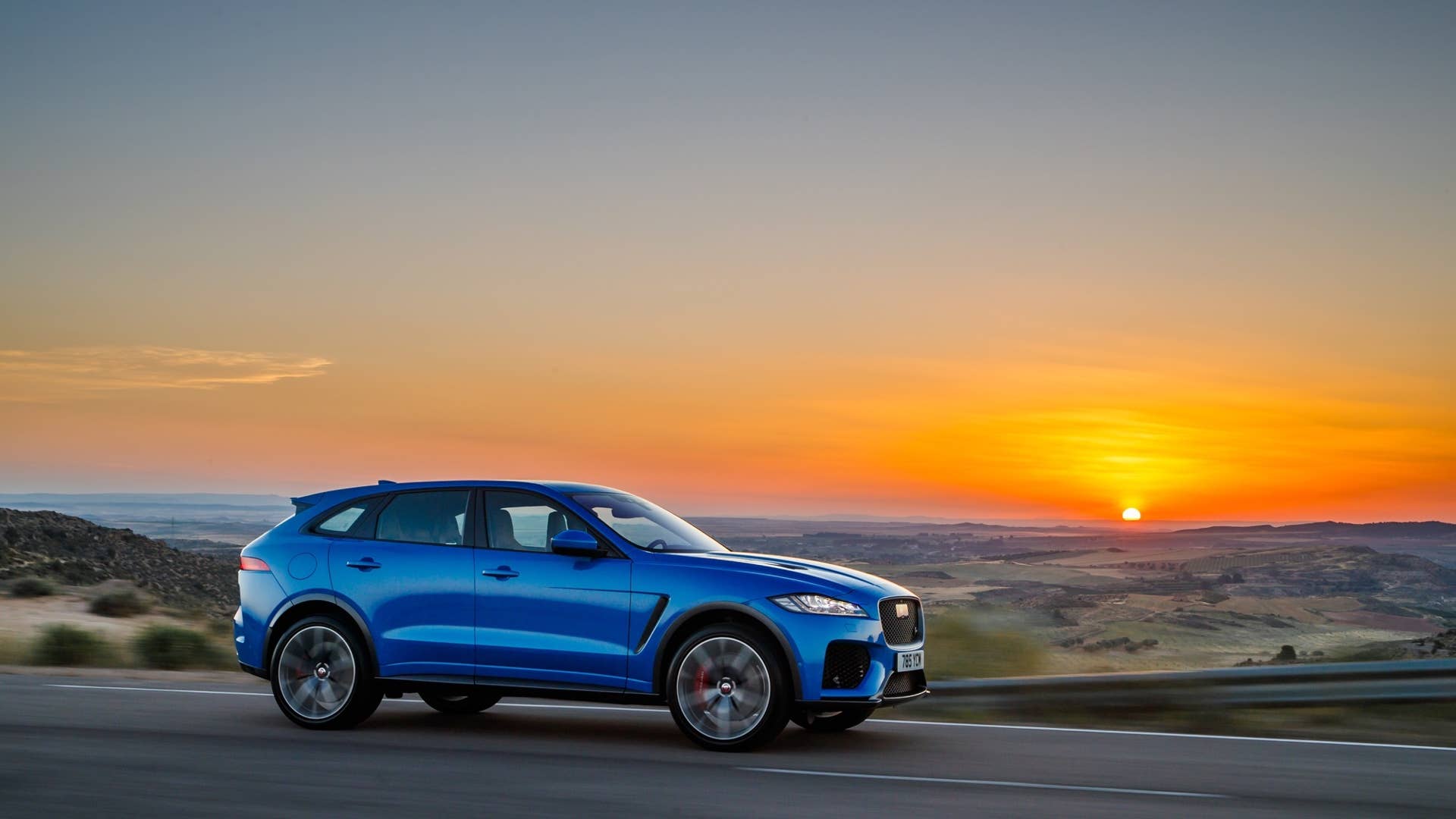2019 Jaguar F-Pace SVR