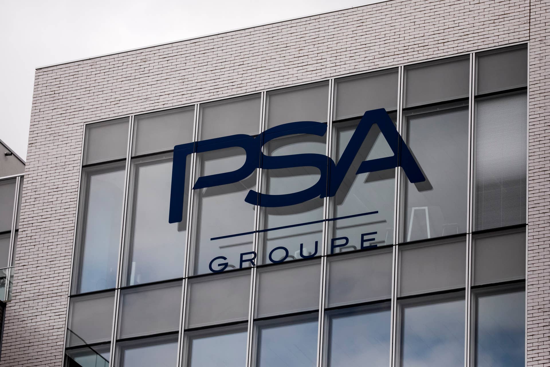 RUEIL-MALMAISON, FRANCE - OCTOBER 02: General view of the exterior of the new PSA group headquarters at 7, rue Henri Sainte Claire Deville on the day of its inauguration on October 2, 2017 in Rueil-Malmaison, France. The day before, six hundred of the employees of PSA have left the former headquarters of the car manufacturer near the Porte Maillot in Paris to integrate their new premises in Rueil Malmaison. (Photo by Vincent Isore/IP3/Getty Images)