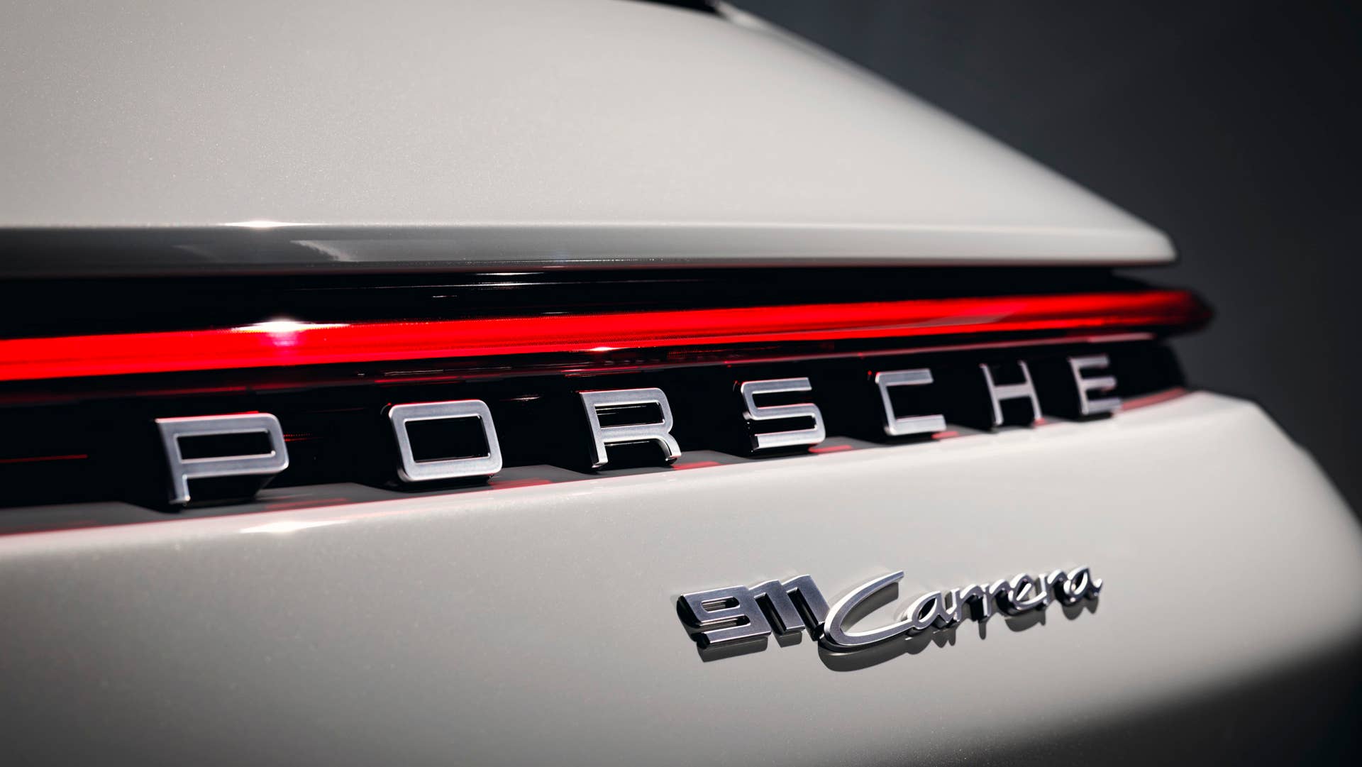 2020 Porsche 911 Carrera rear detail