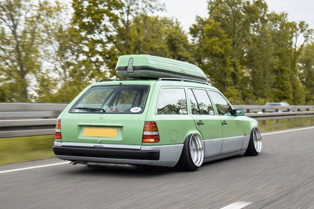 Stanced Mercedes-Benz S124