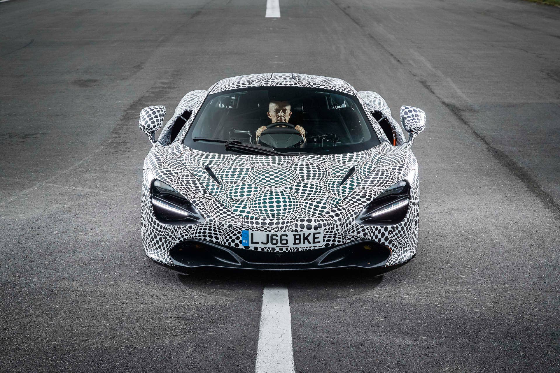 McLaren BP23 interior mule World Copyright: Patrick Gosling/ Beadyeye Ref: McLaren_BP23_Mule-2017-0181.CR2