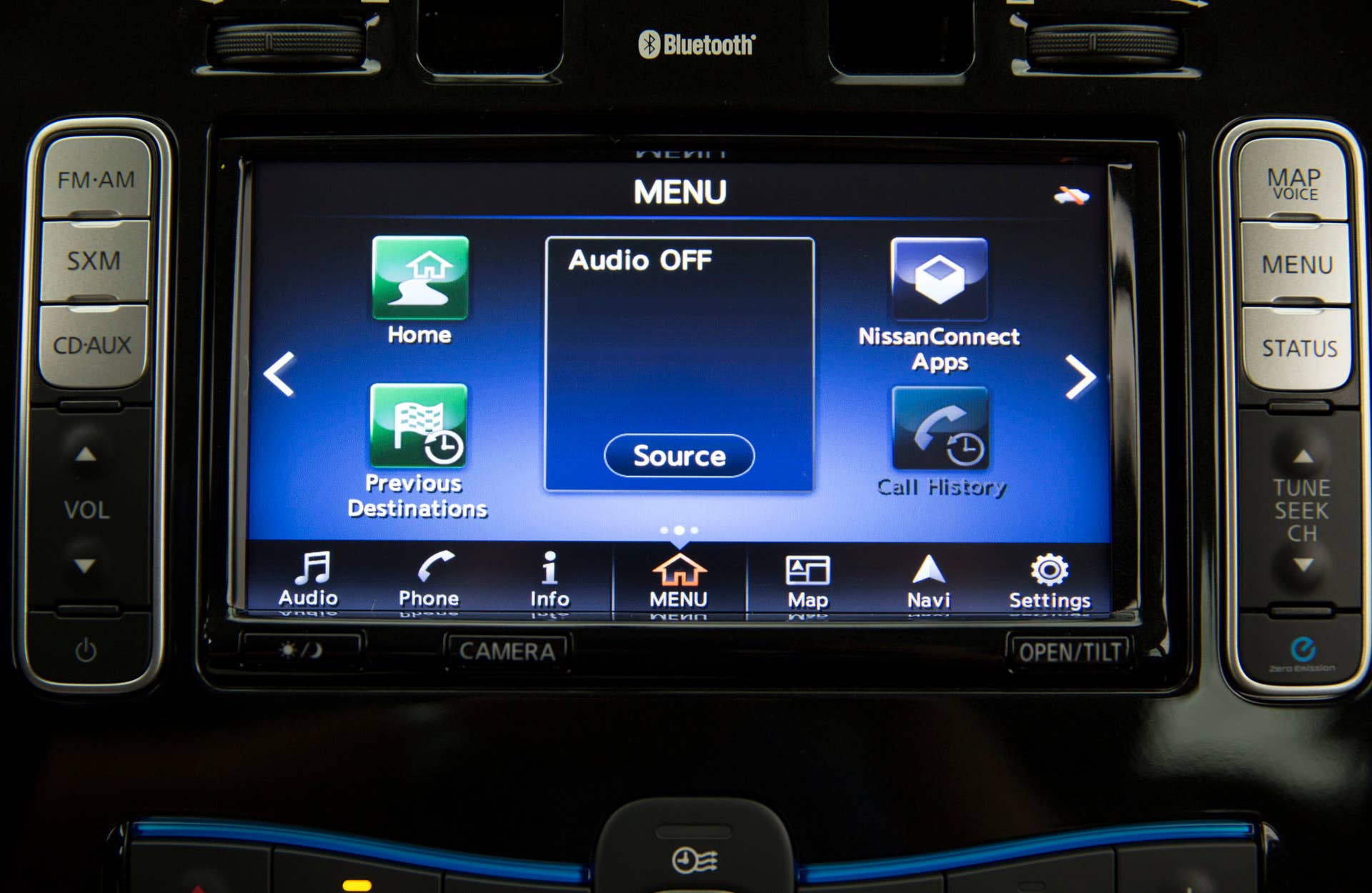 2016 Nissan Leaf screen monitor