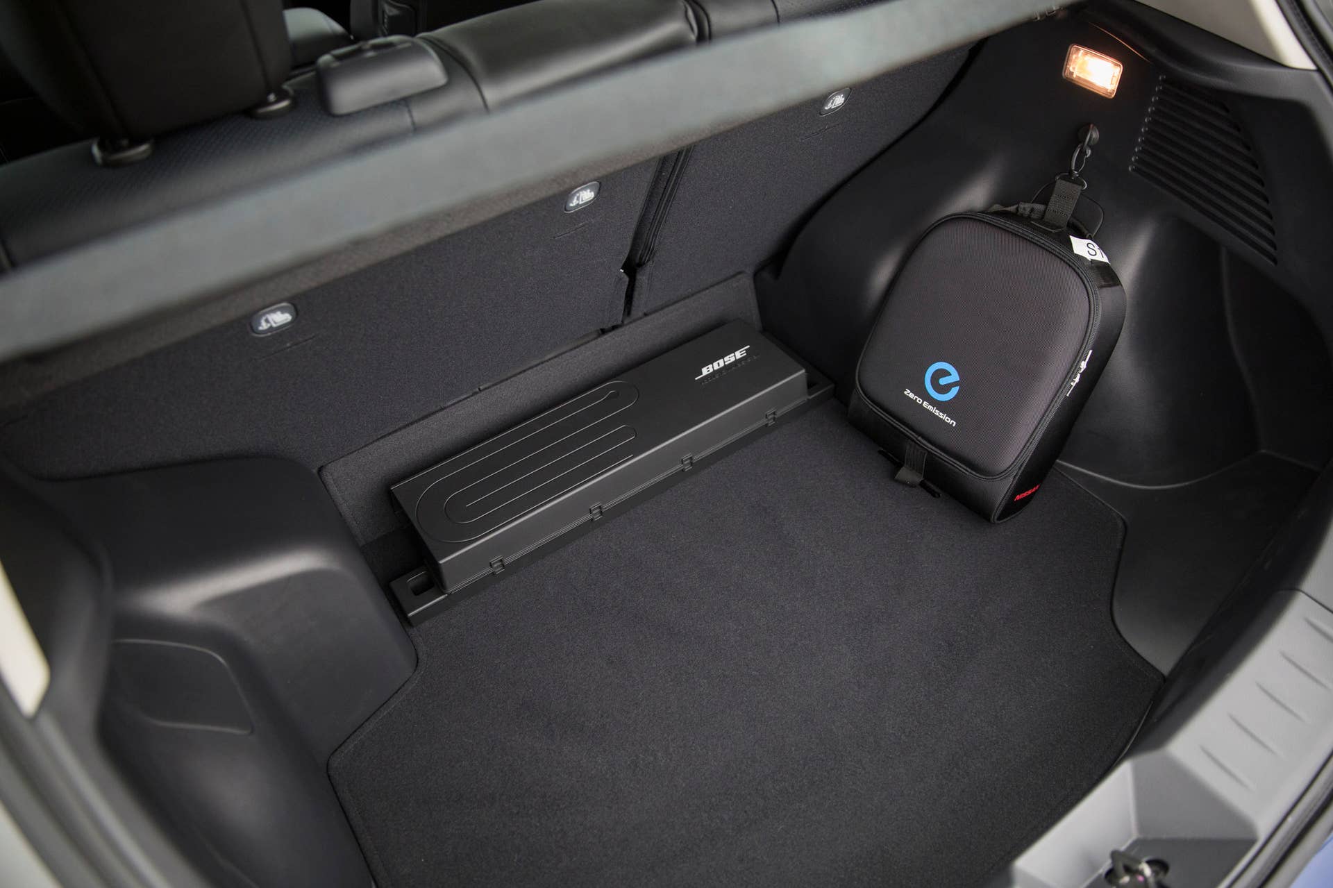 2016 Nissan Leaf trunk