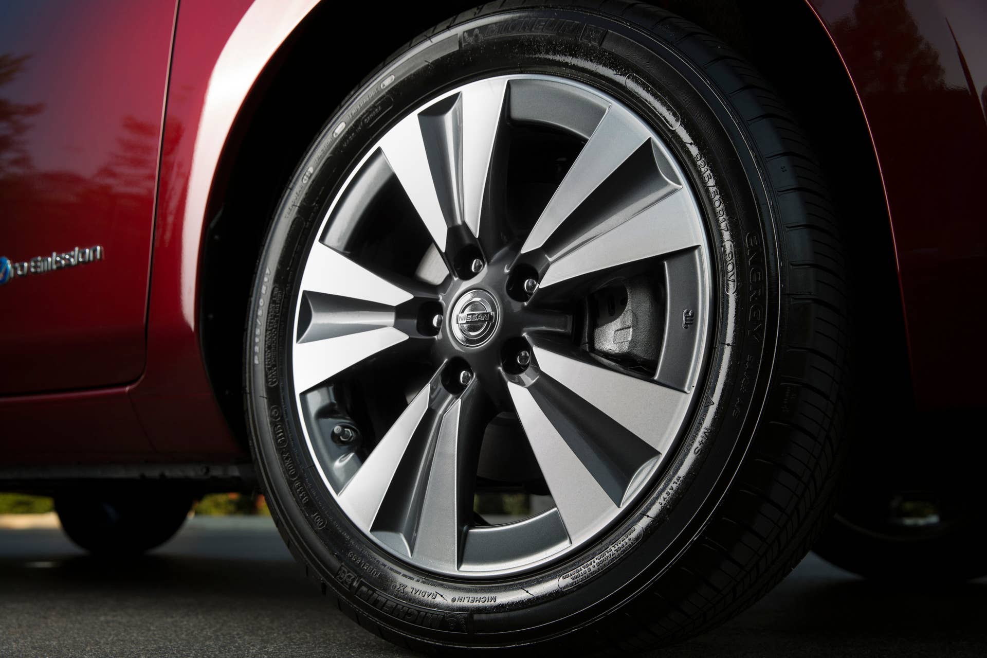 2016 Nissan Leaf wheel