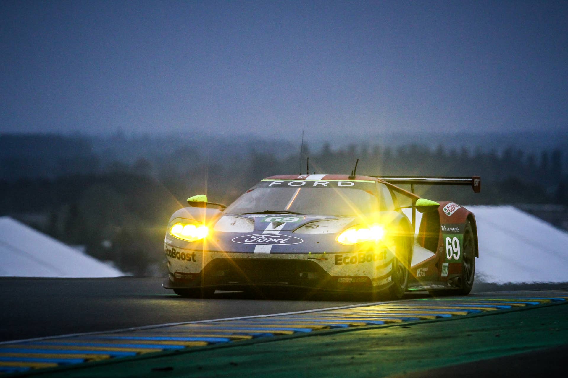 LMGTE PRO Ford Chip Ganassi Team USA (USA), #69 Ford GT, with Drivers Ryan Briscoe (AUS), Richard Westbrook (GBR) and Scott Dixon (NZL) during the 84th running of the Le Mans 24 Hours on June 19, 2016 in Le Mans, France. (Photo by Gerlach Delissen/Corbis via Getty Images)