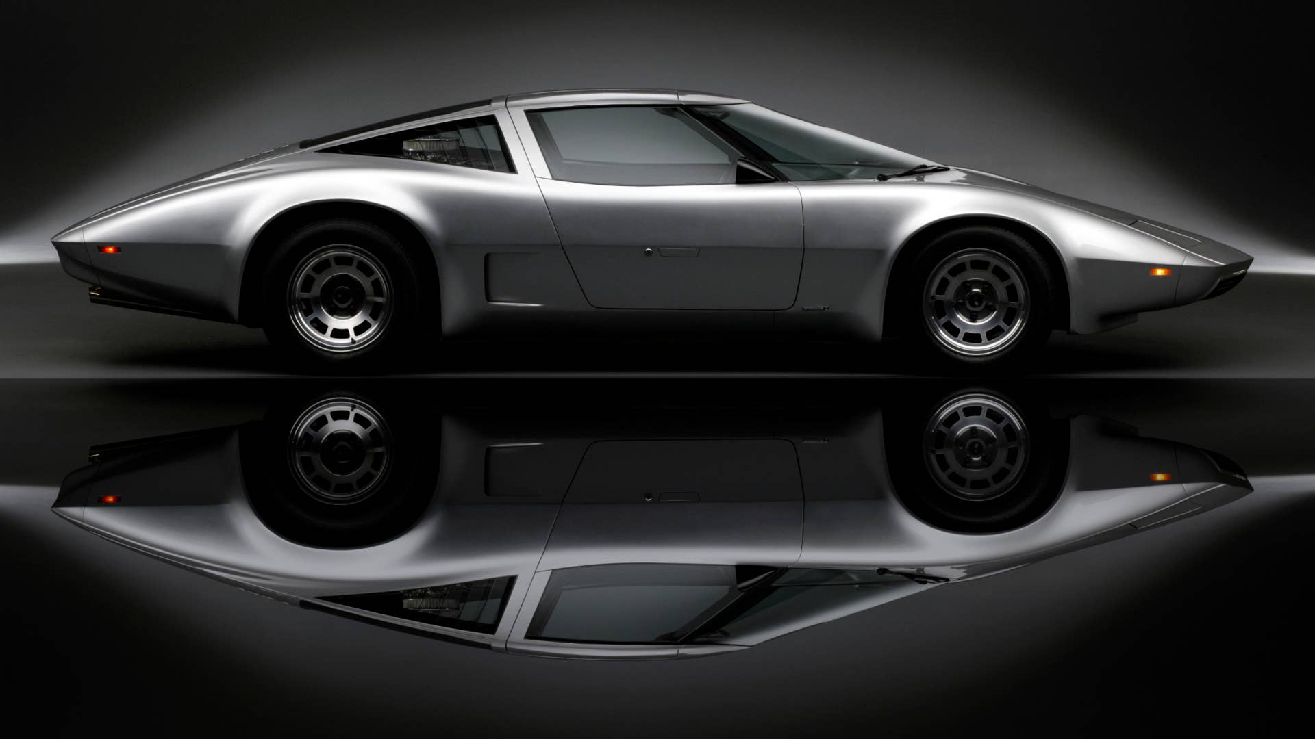 Chevy Aerovette in profile