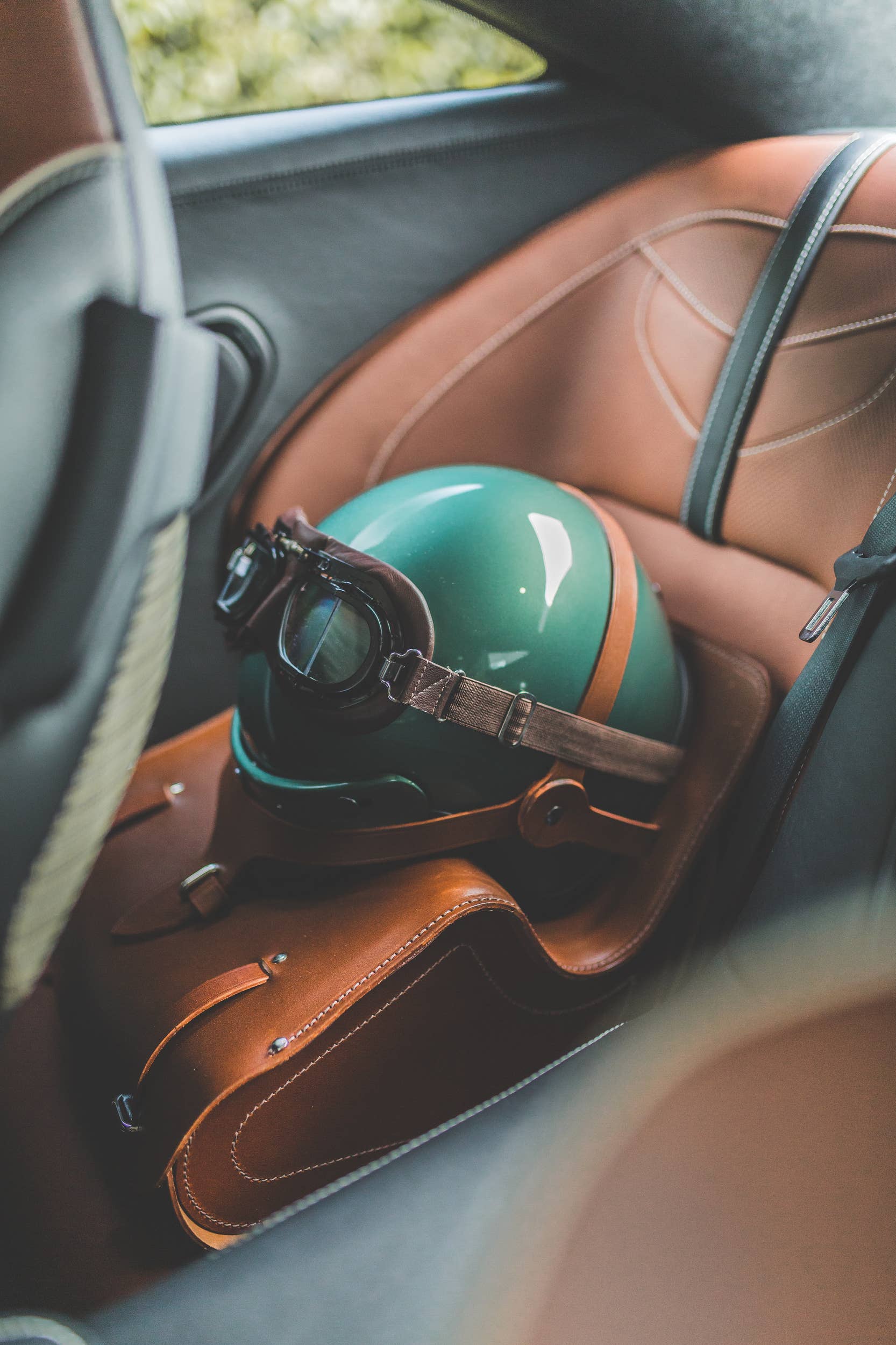 Aston Martin DBS 59