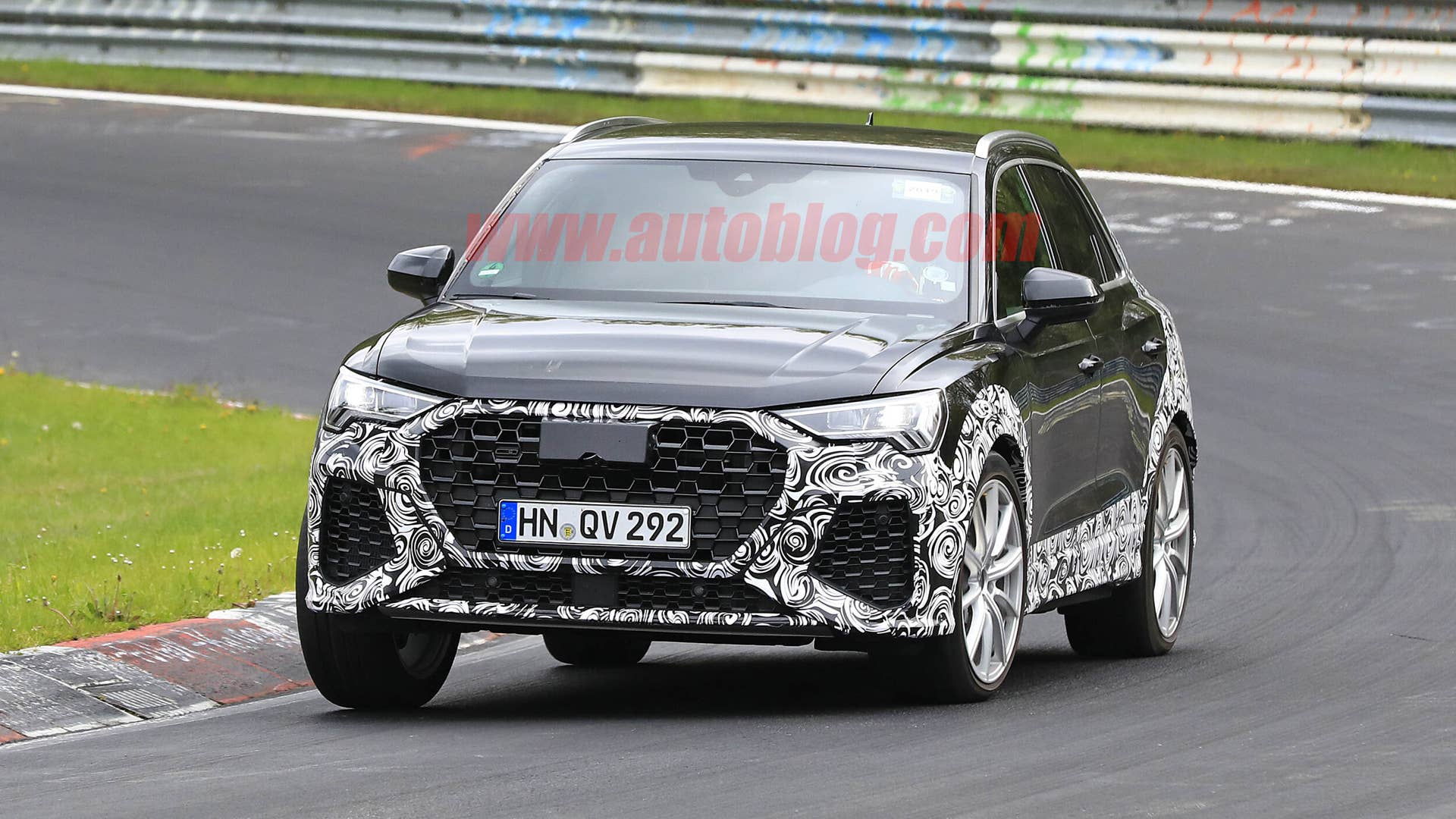 Audi RS Q3 spied