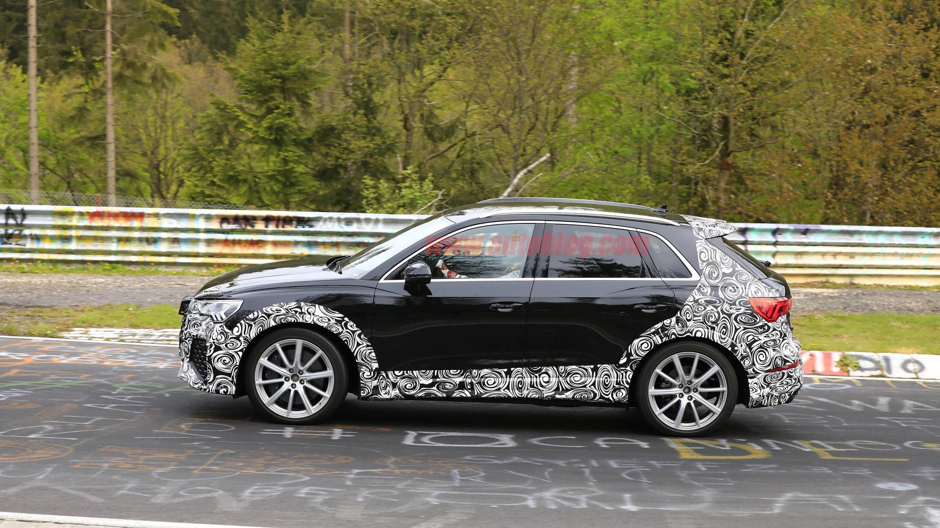 Audi RS Q3 spied