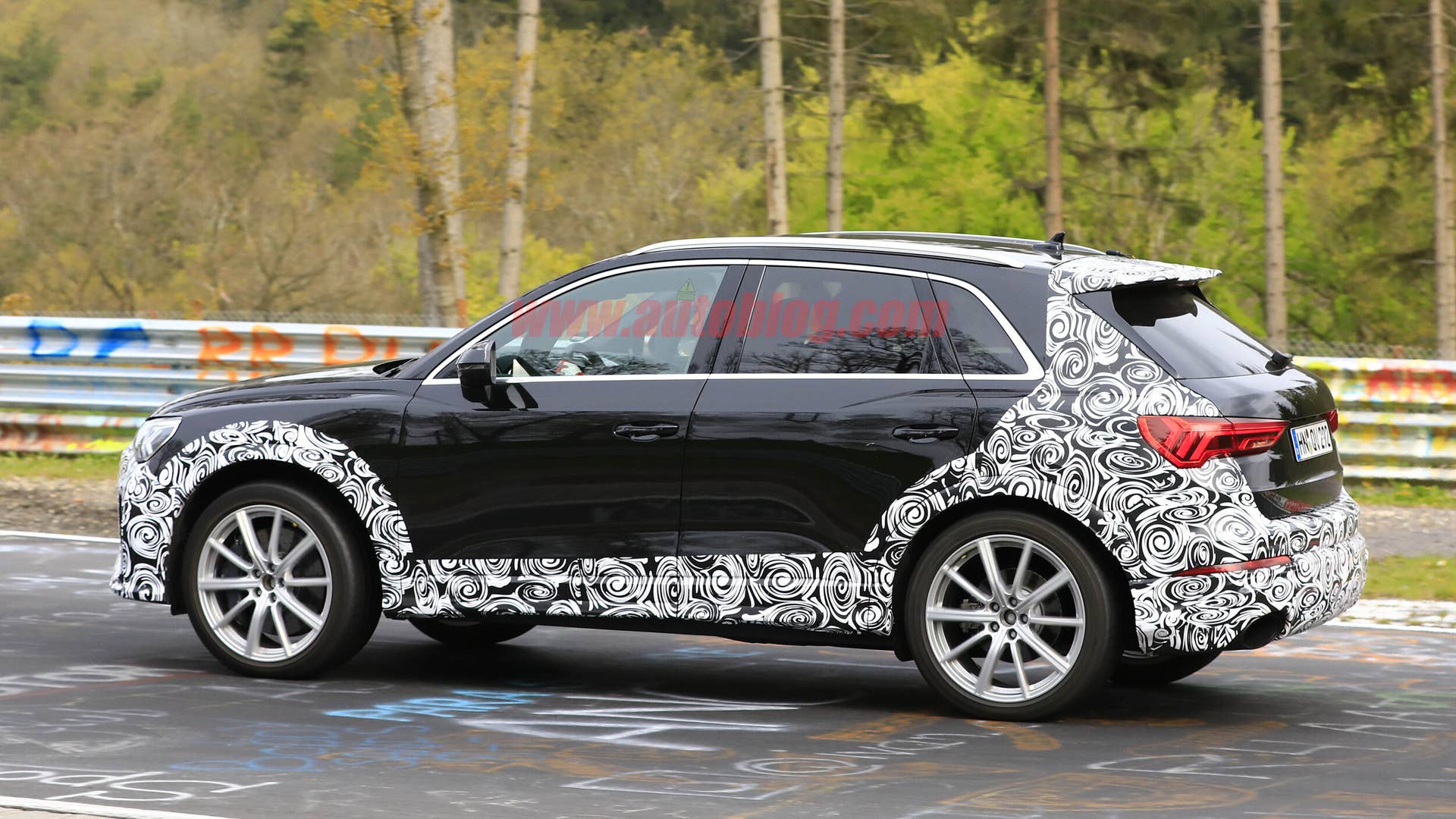 Audi RS Q3 spied