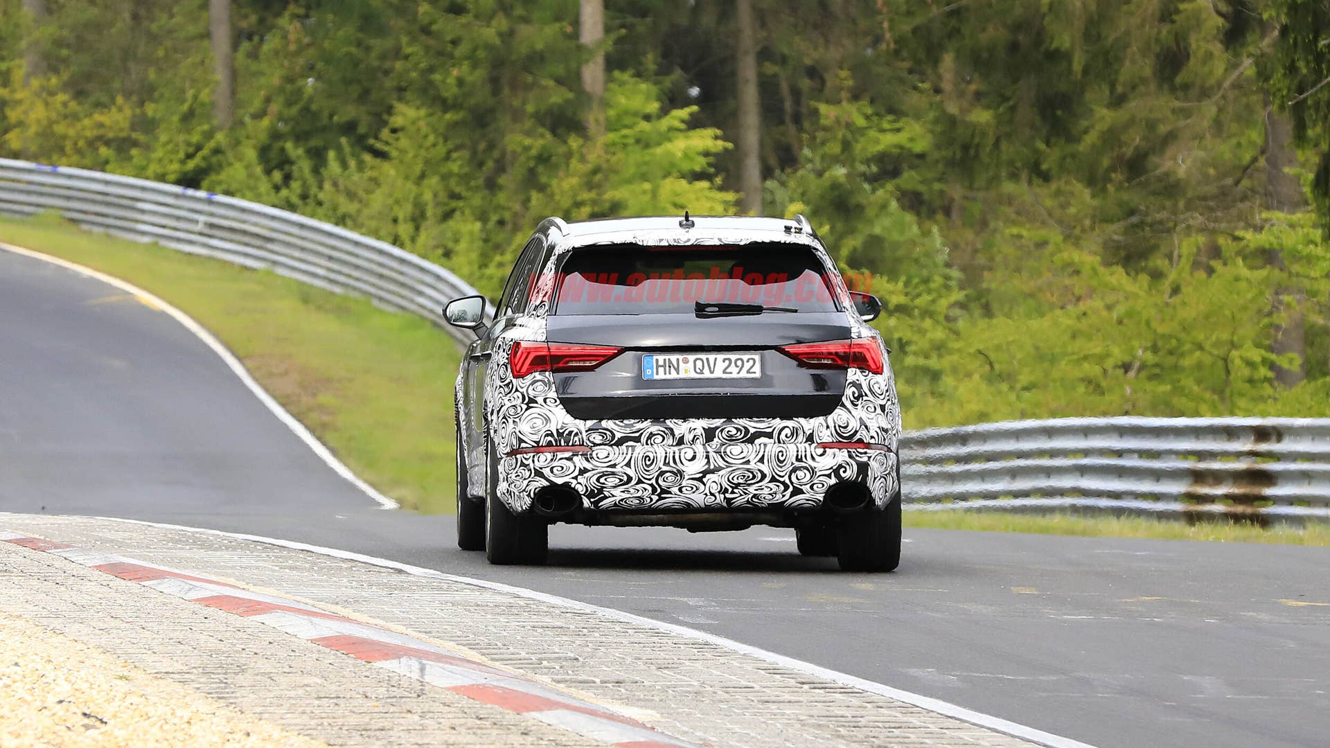 Audi RS Q3 spied