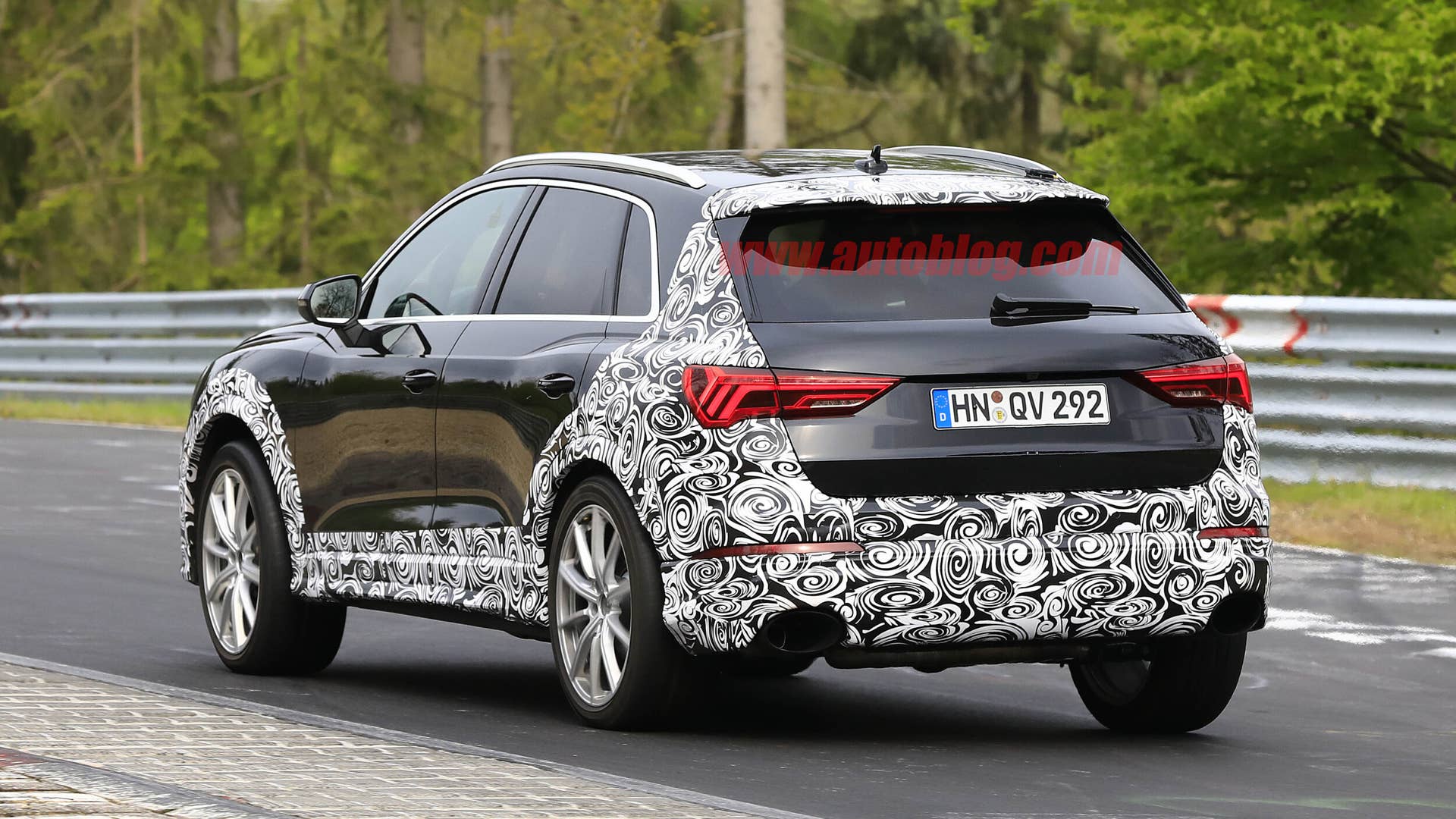 Audi RS Q3 spied