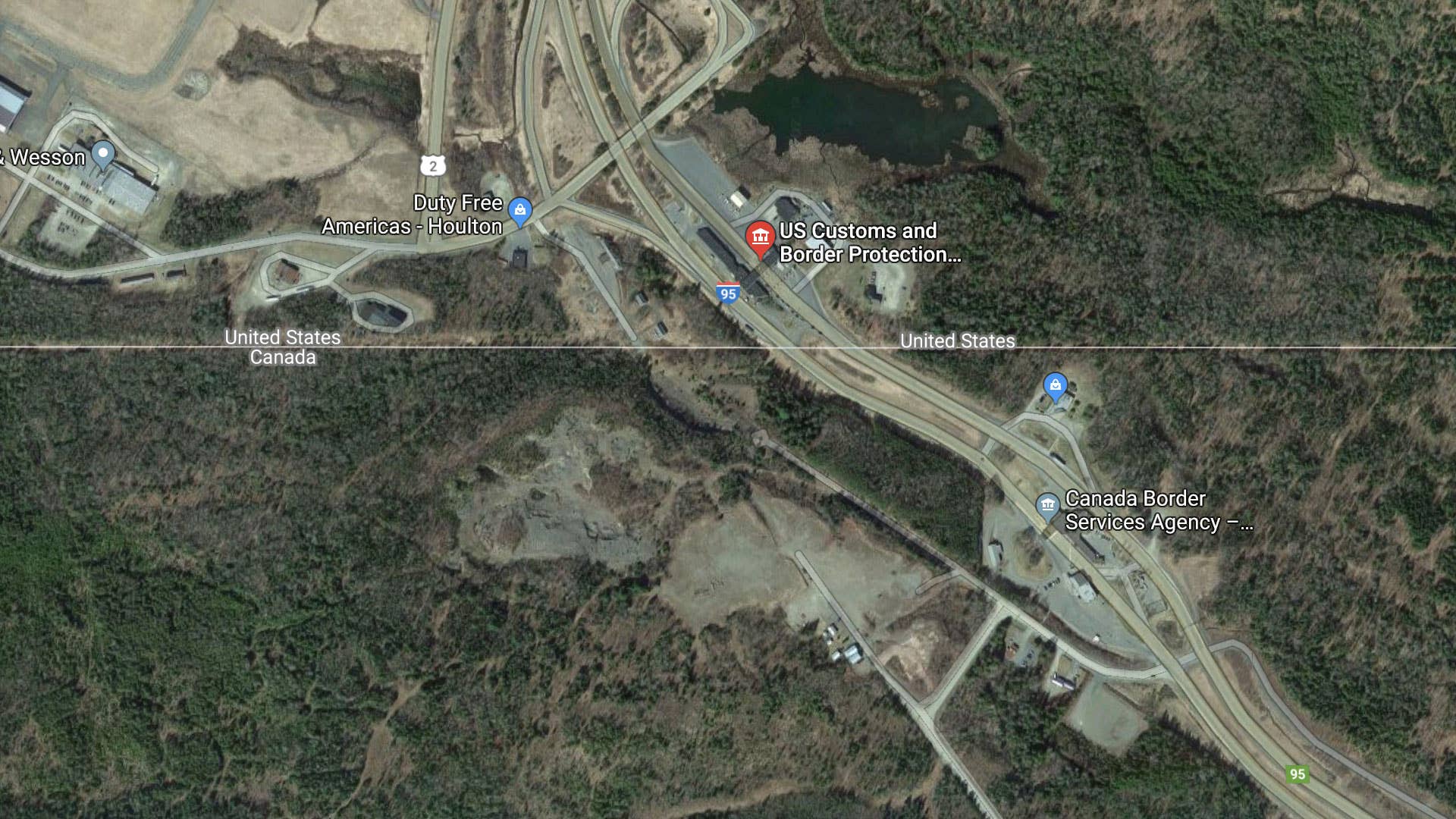 Two brothers caused a New Brunswick border to be shut down for 12 hours after a poorly planned misunderstanding.