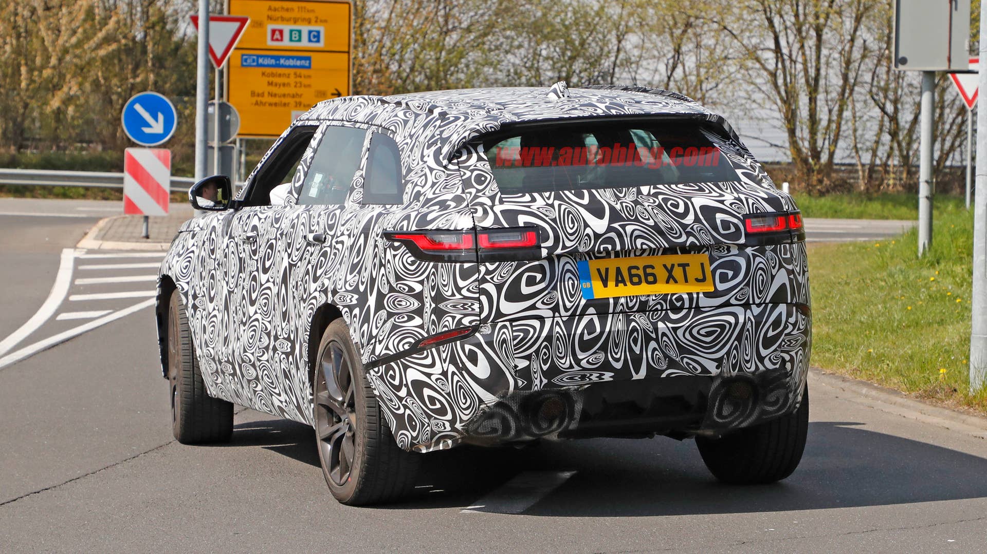 2019 Land Rover Range Rover Velar SVR